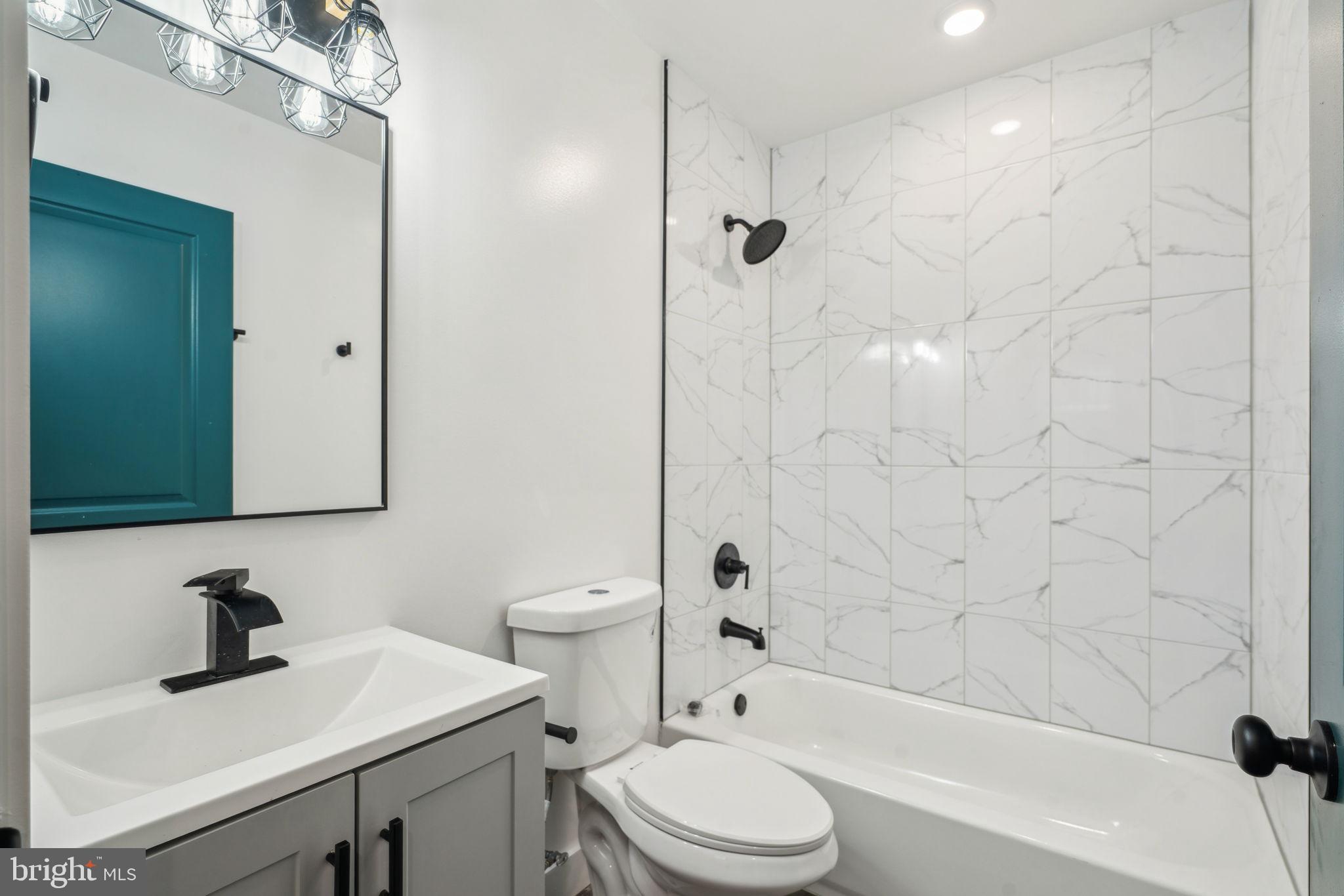 MANTUA - Residential Lease