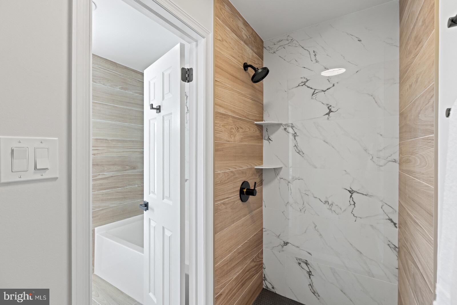 YARDLEY RUN - Residential