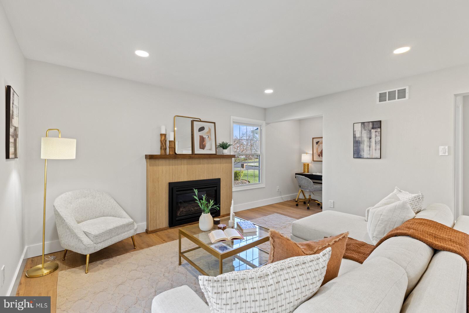 YARDLEY RUN - Residential