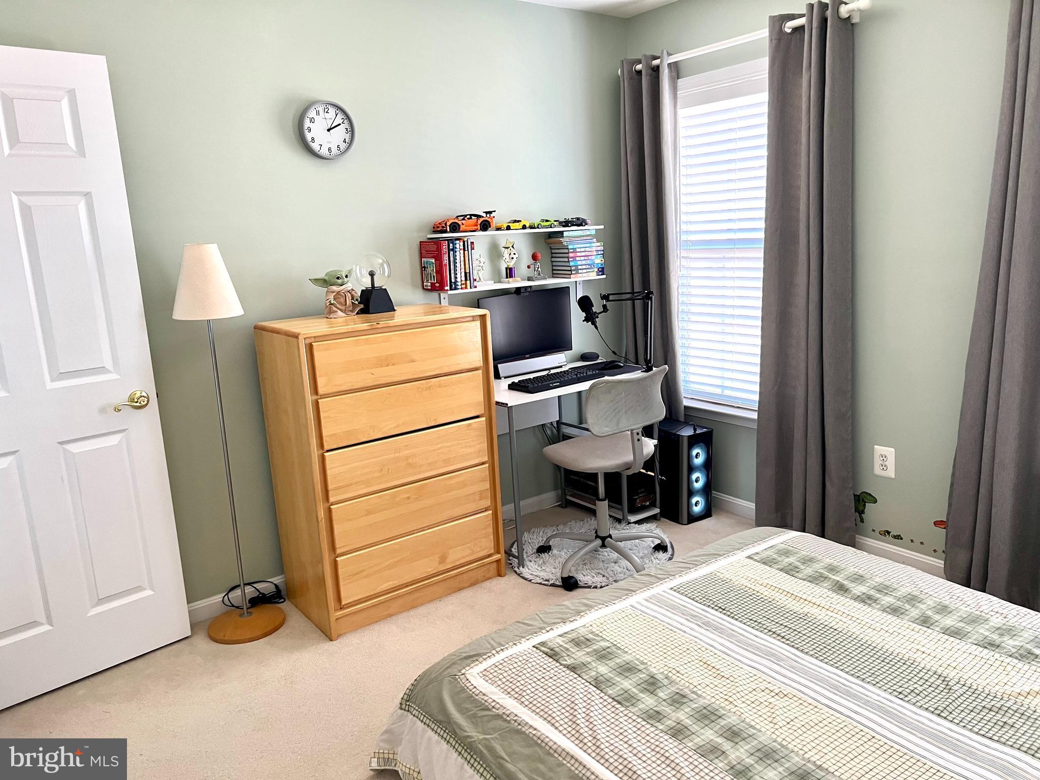 ROCKLAND VILLAGE - Residential