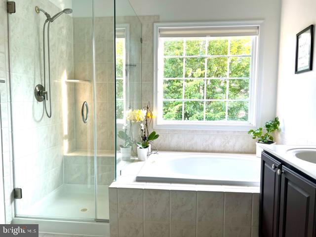 ROCKLAND VILLAGE - Residential