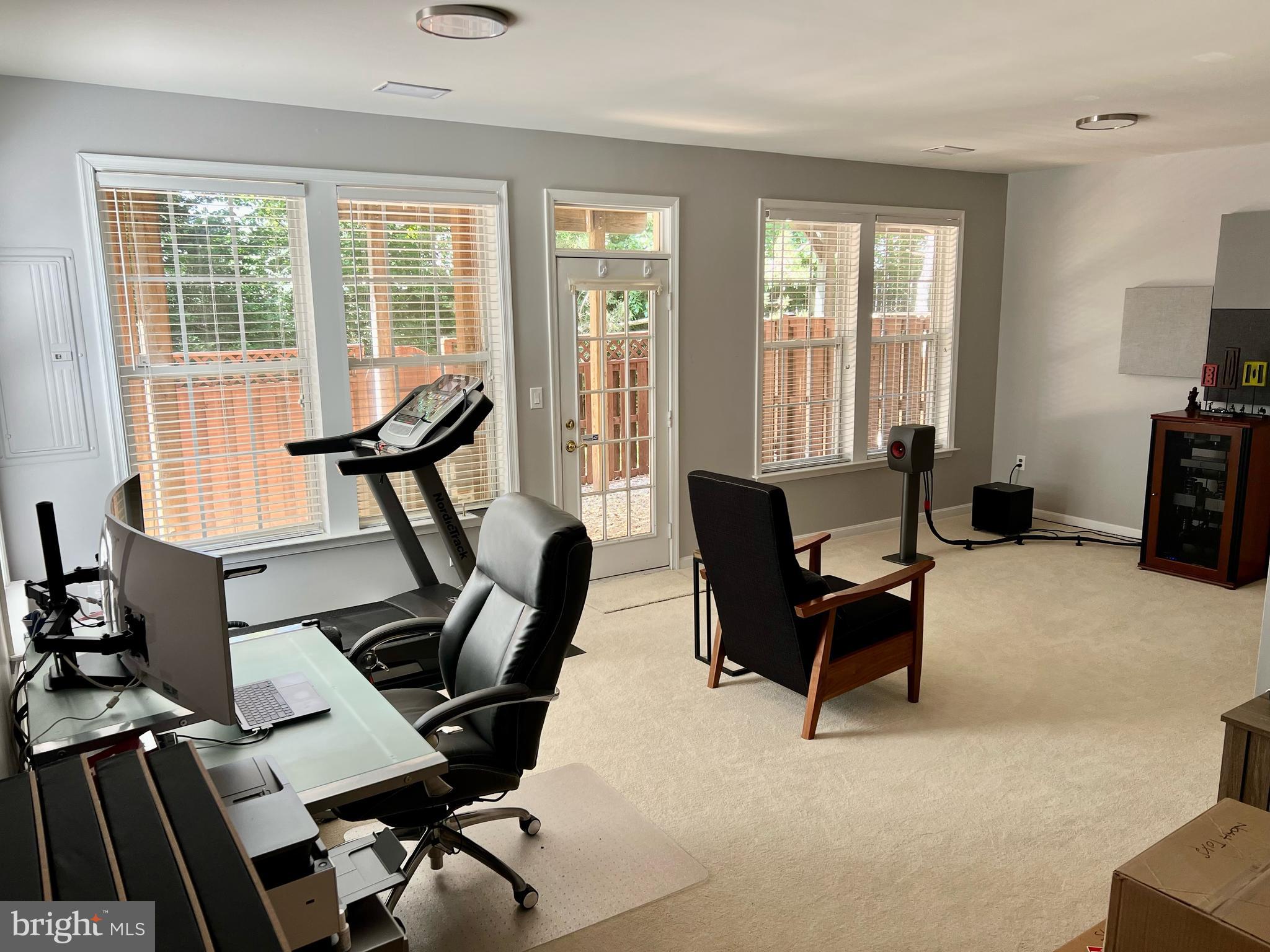 ROCKLAND VILLAGE - Residential