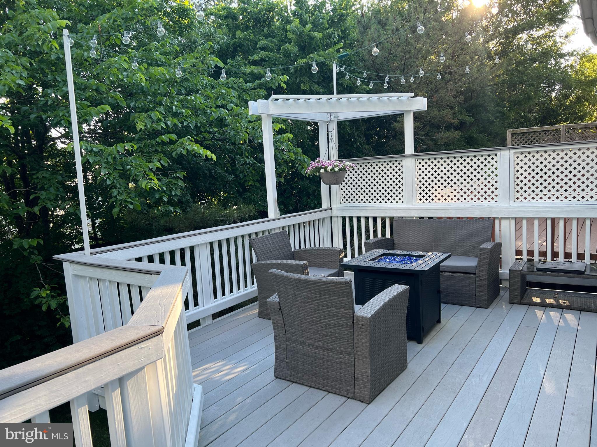 ROCKLAND VILLAGE - Residential