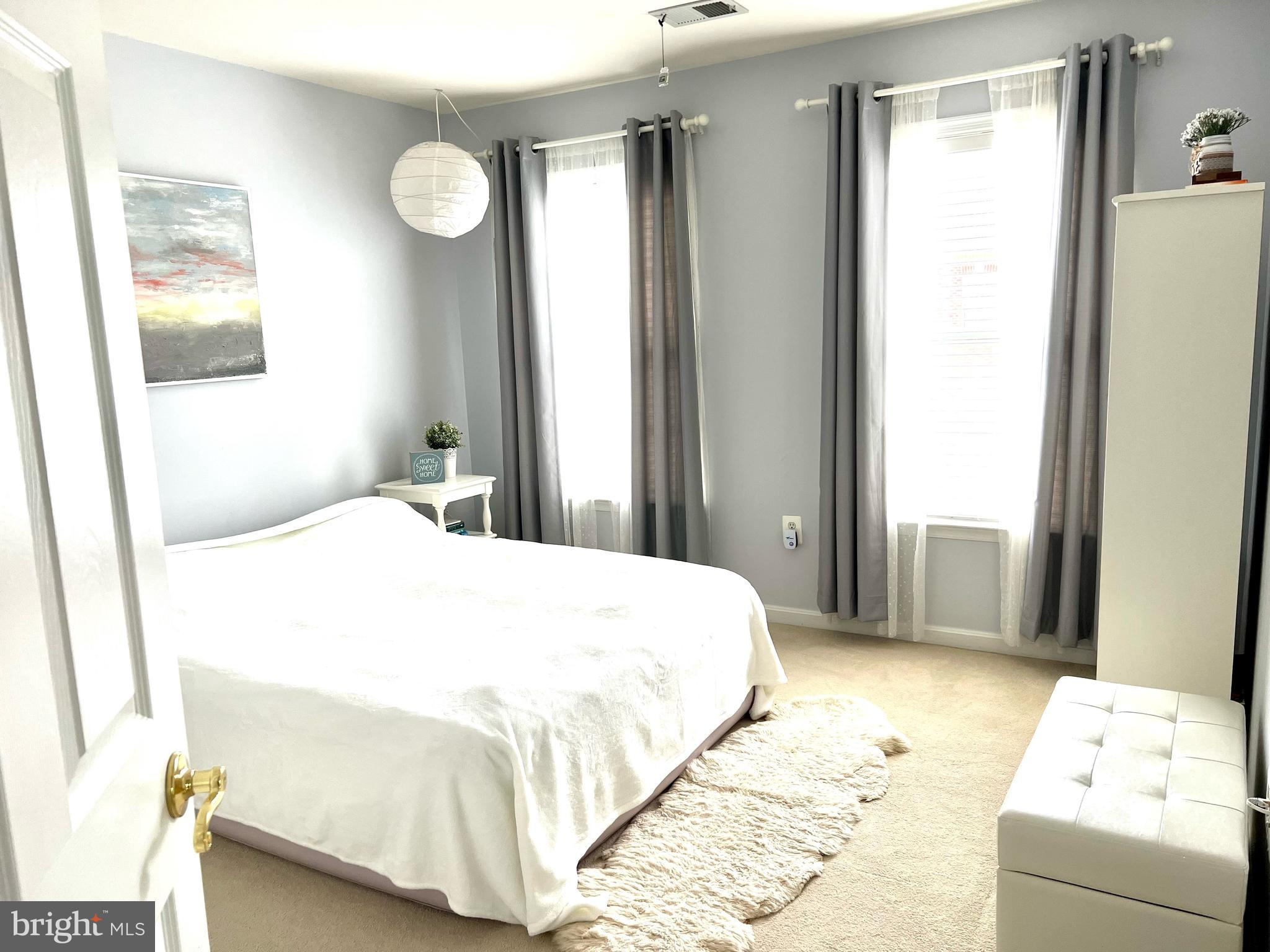 ROCKLAND VILLAGE - Residential