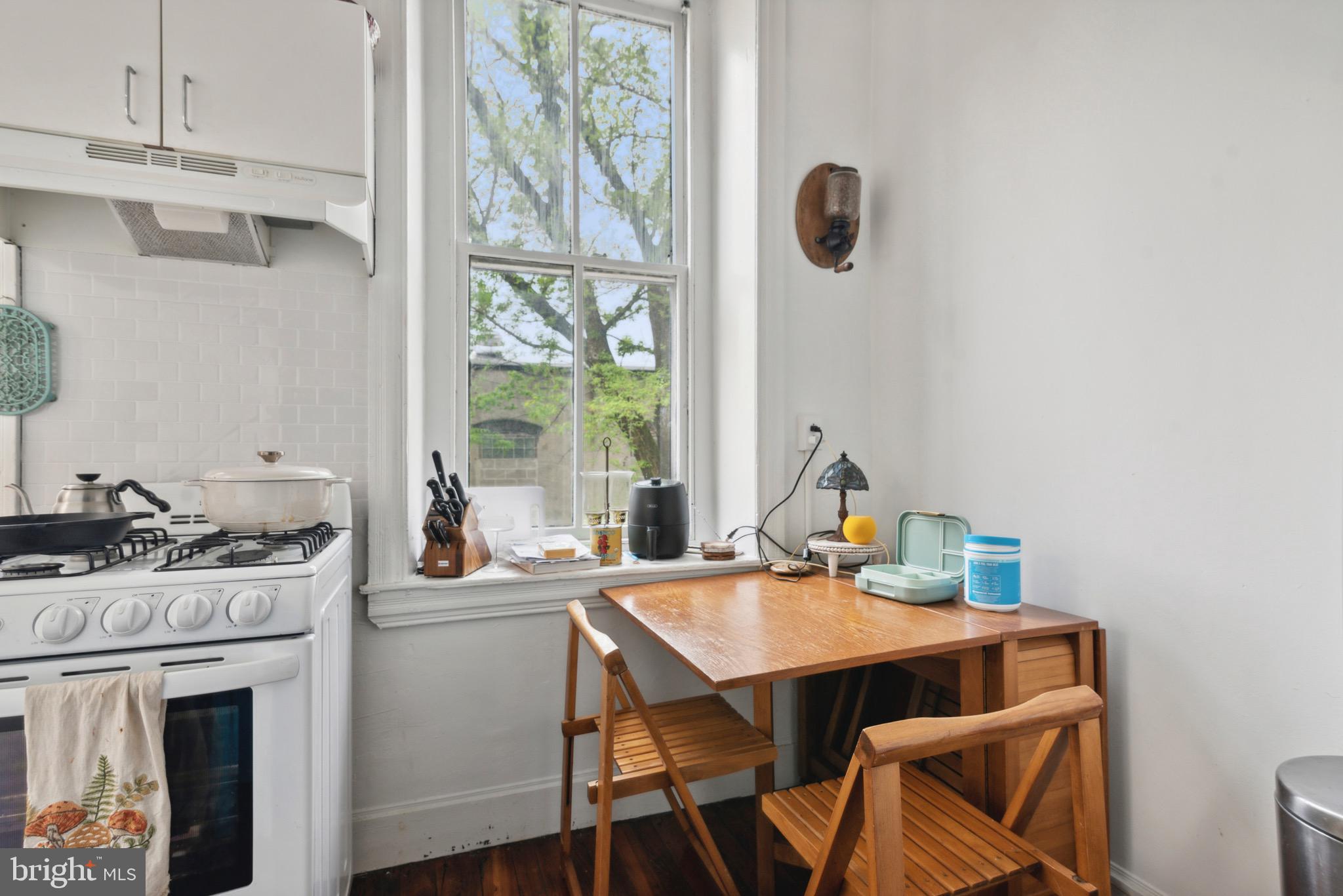 MANAYUNK - Commercial Sale