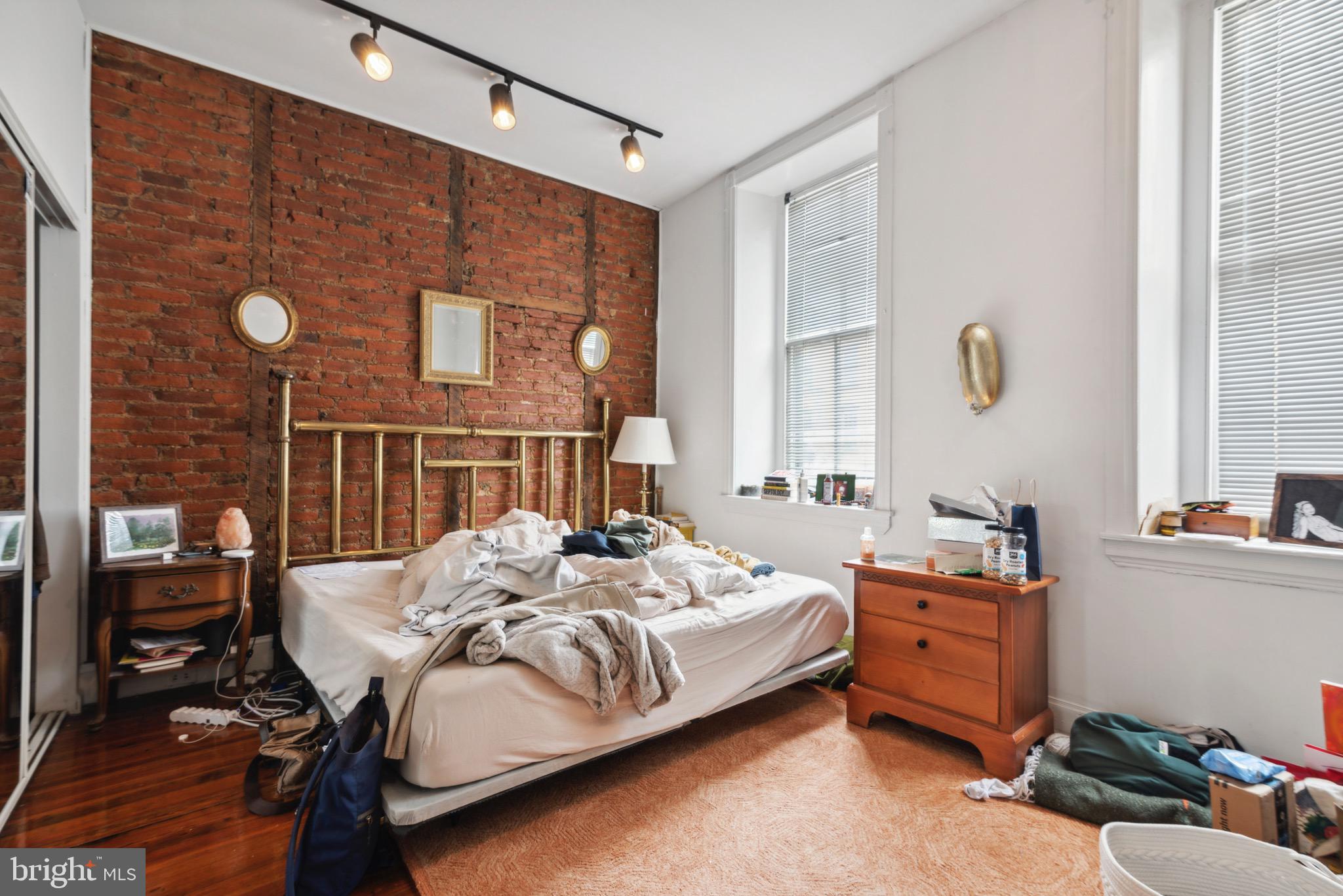 MANAYUNK - Commercial Sale