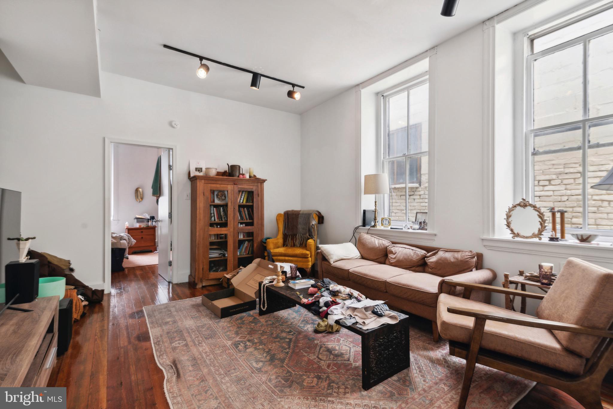 MANAYUNK - Commercial Sale