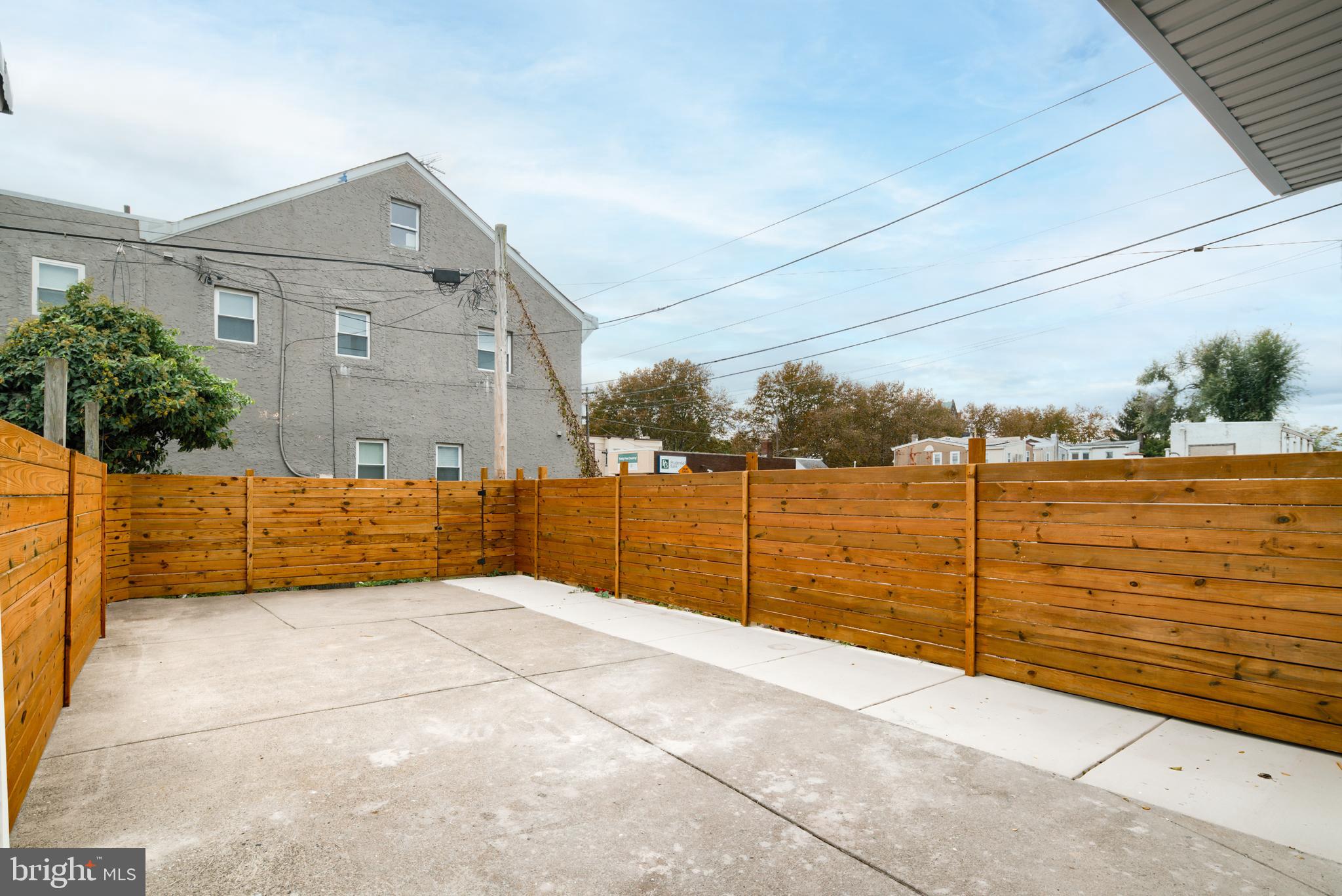 BRIDESBURG - Residential