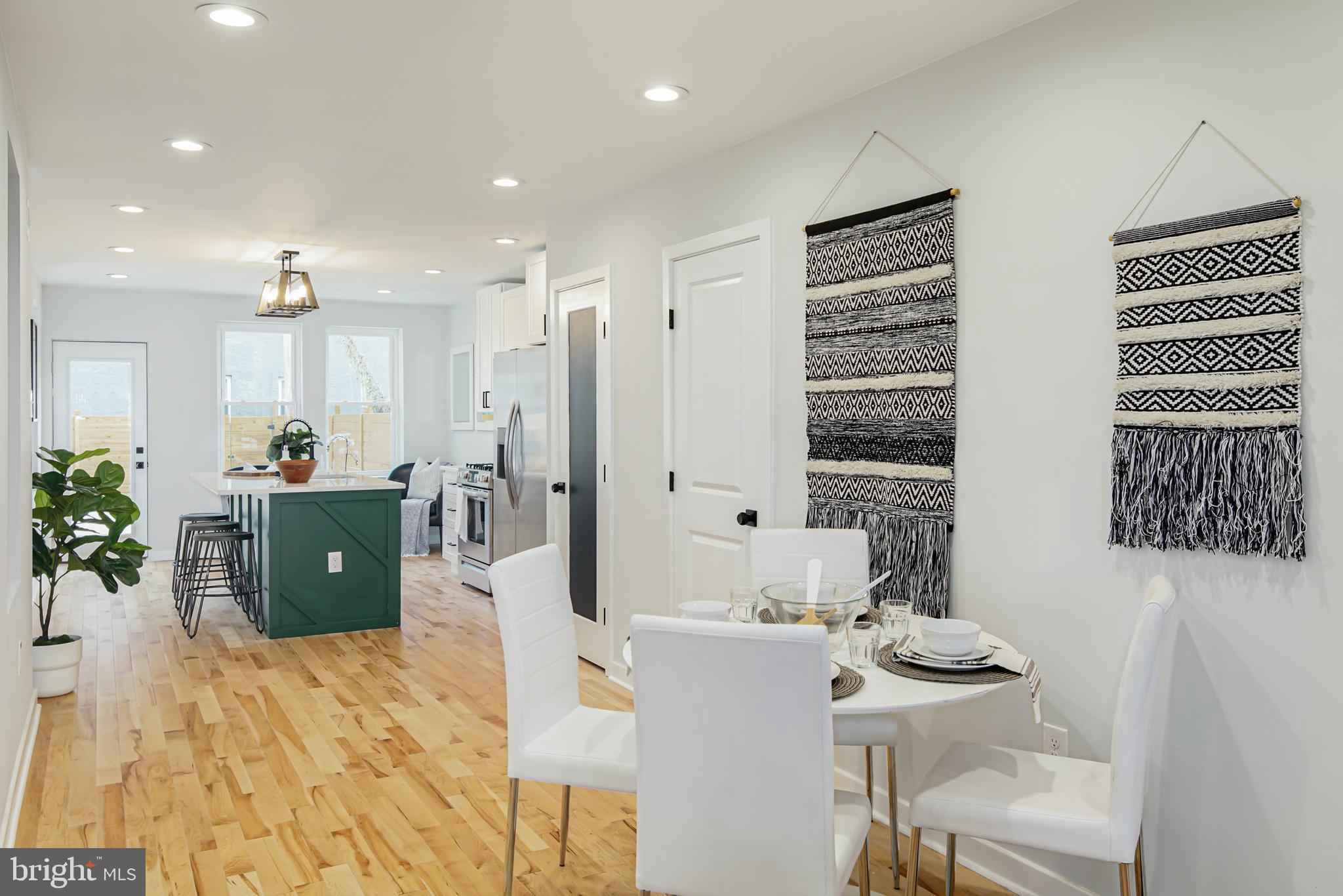 BRIDESBURG - Residential