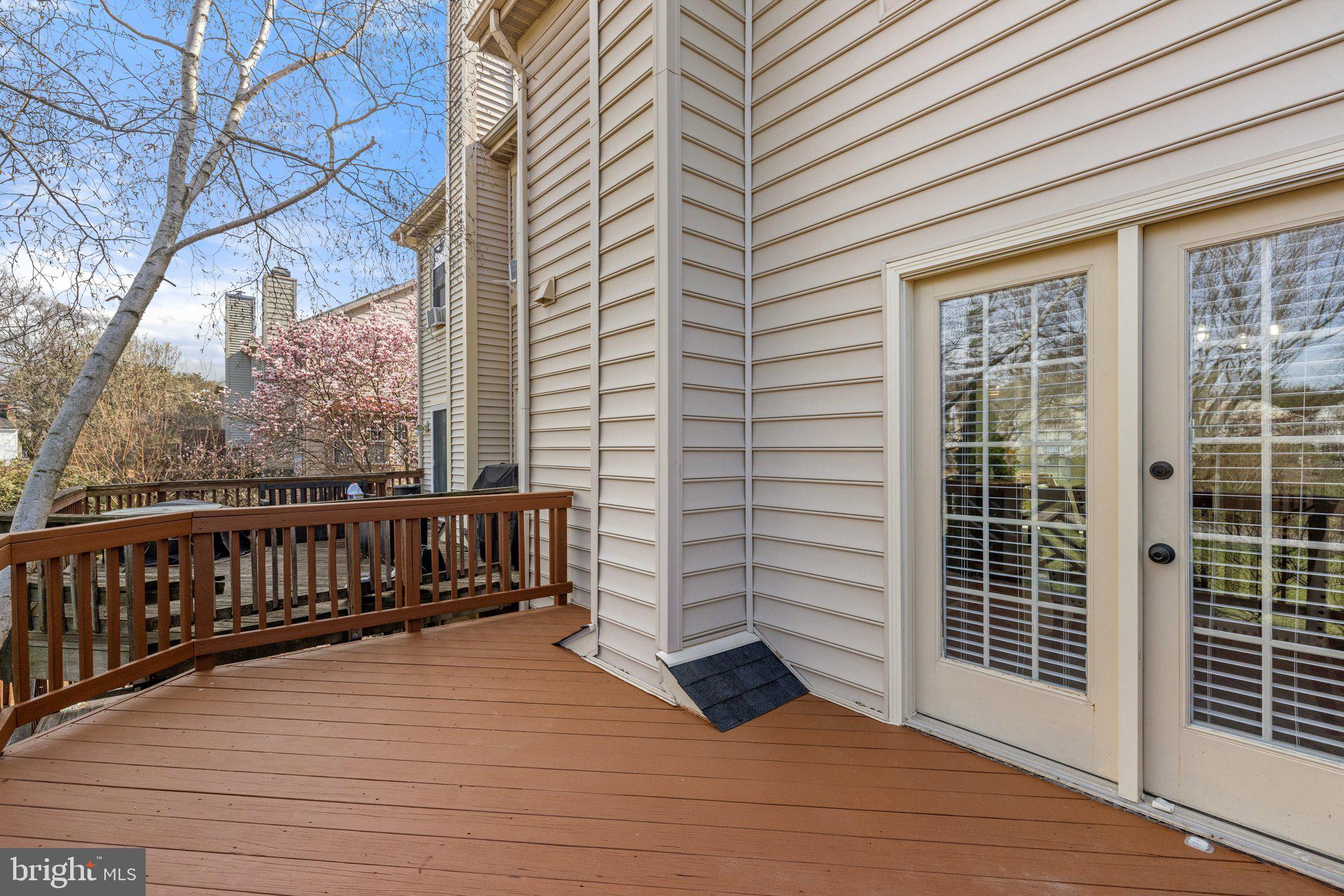 WINDING RIDGE - Residential