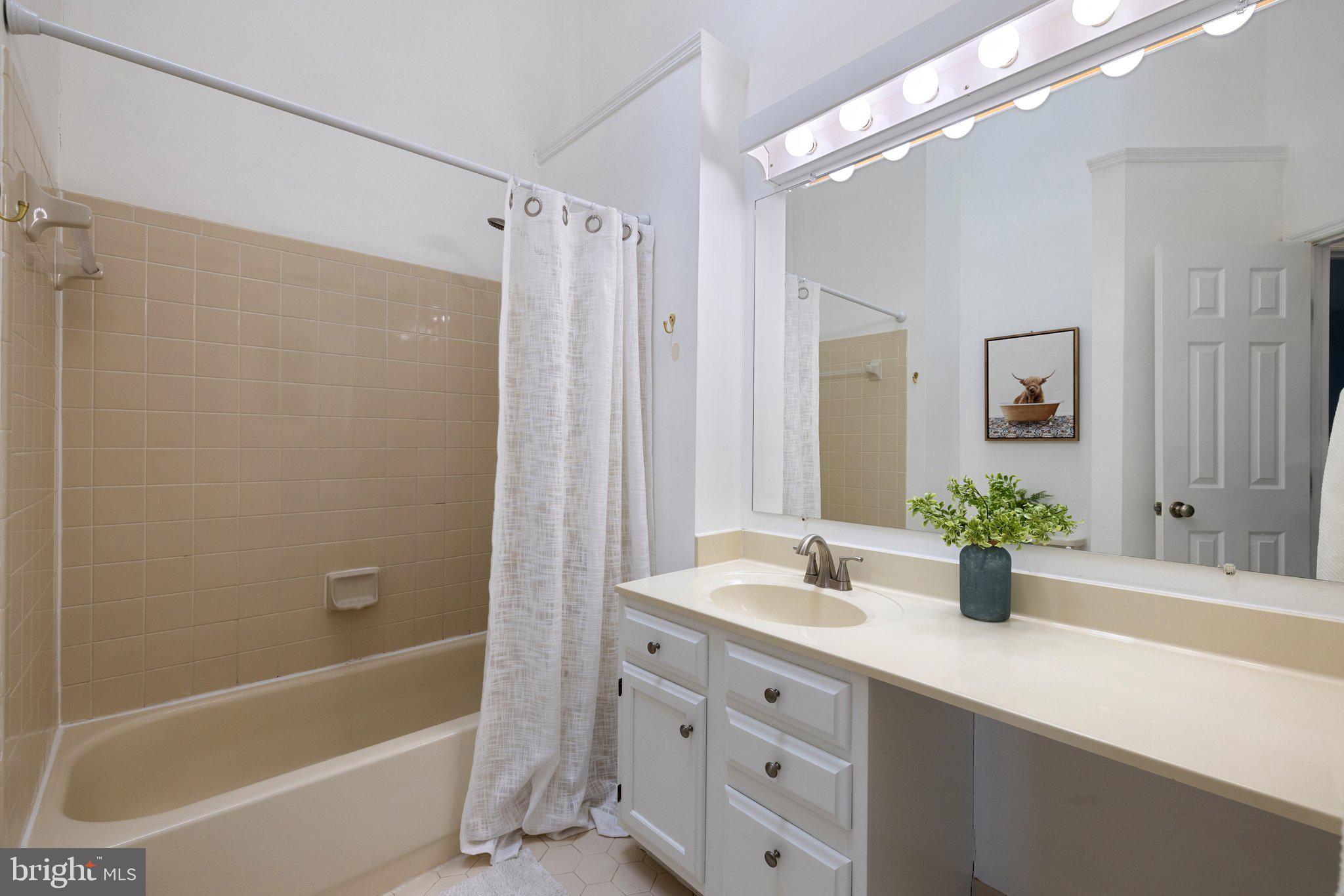 WINDING RIDGE - Residential