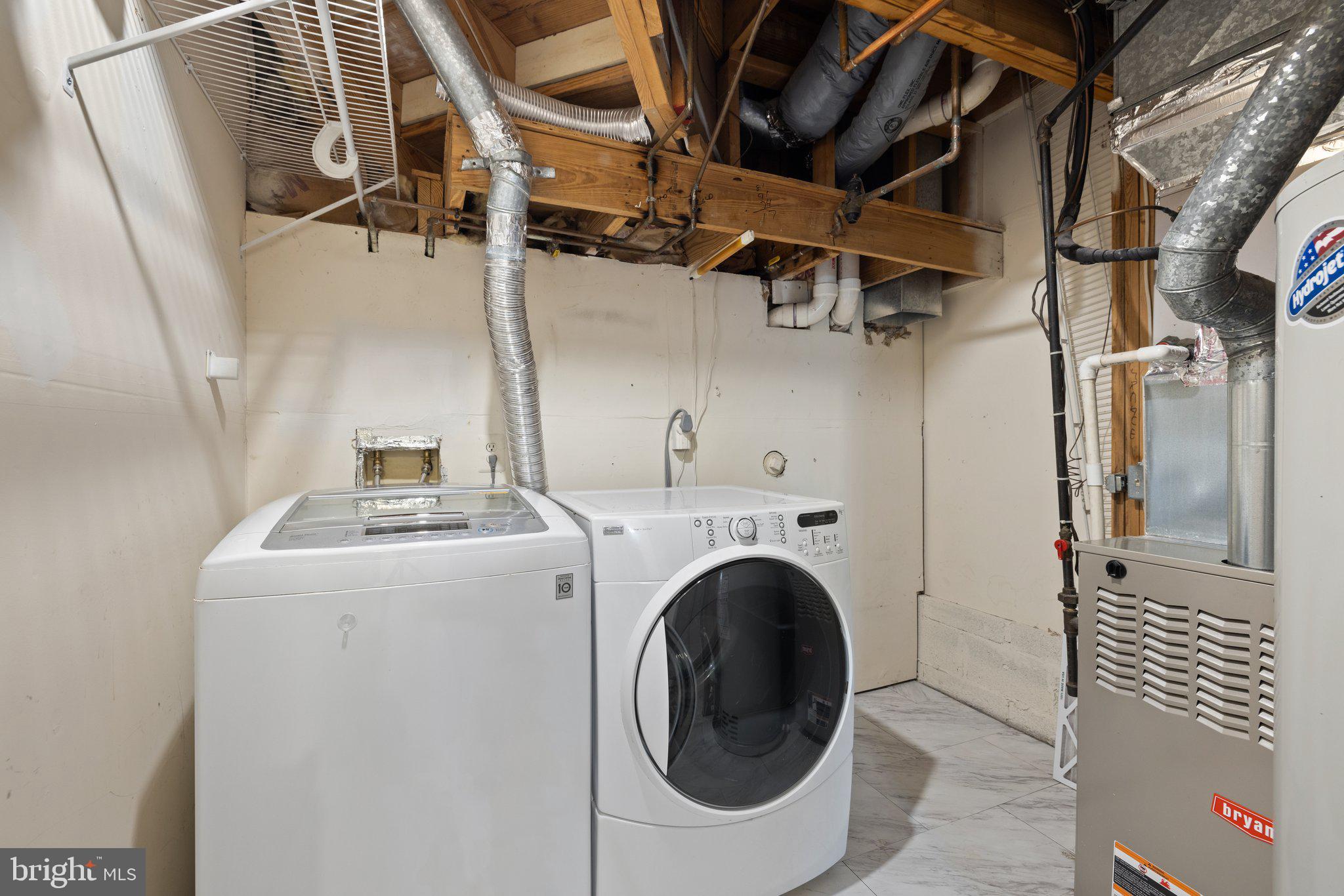 WINDING RIDGE - Residential