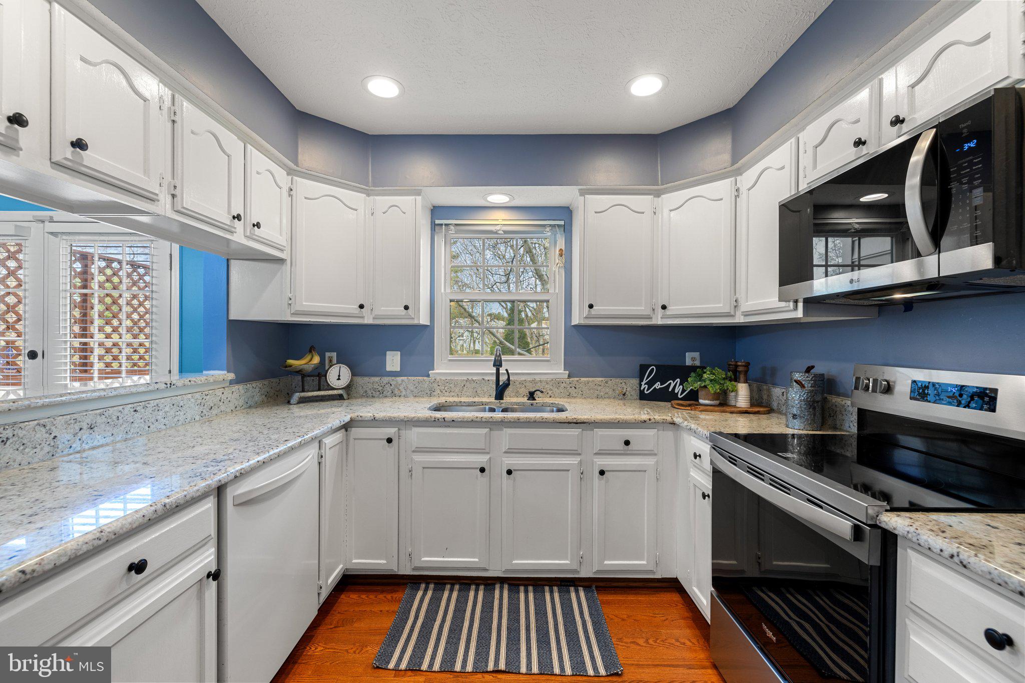 WINDING RIDGE - Residential