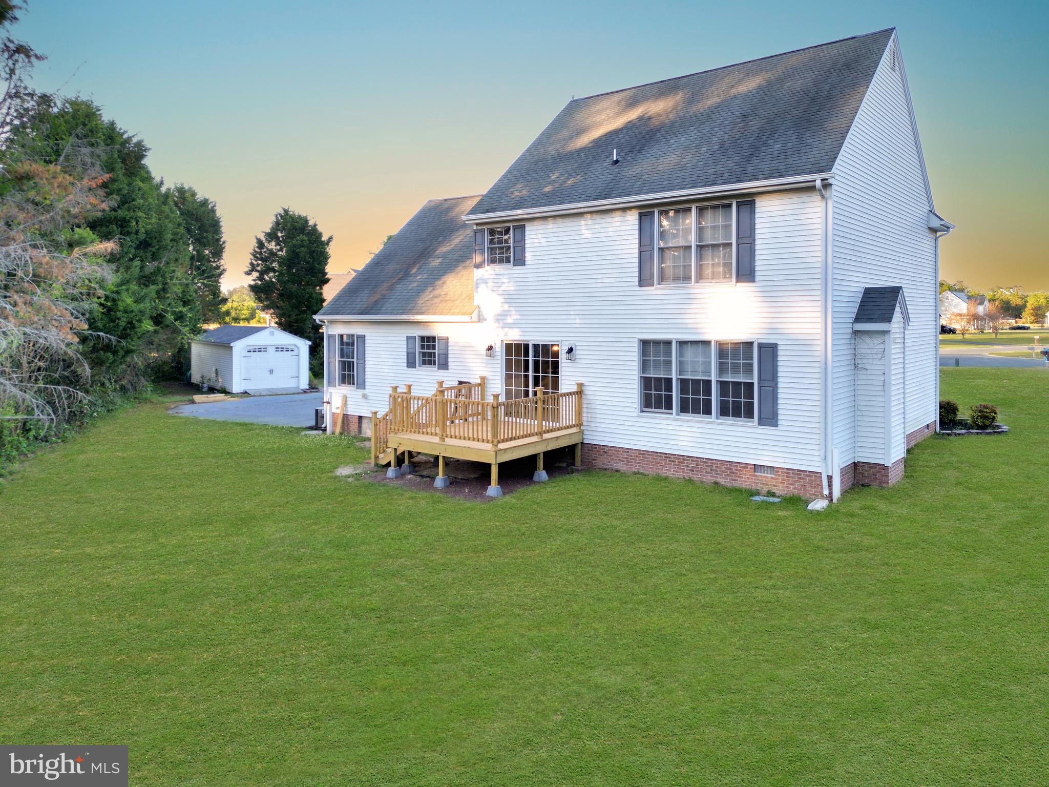 MOCKING BIRD - Residential