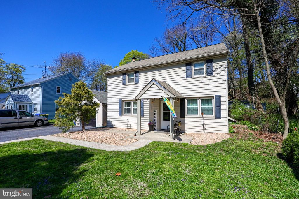 Photo of 611 Beaver Valley Pike, LANCASTER, PA 17602 (MLS # PALA2085788)