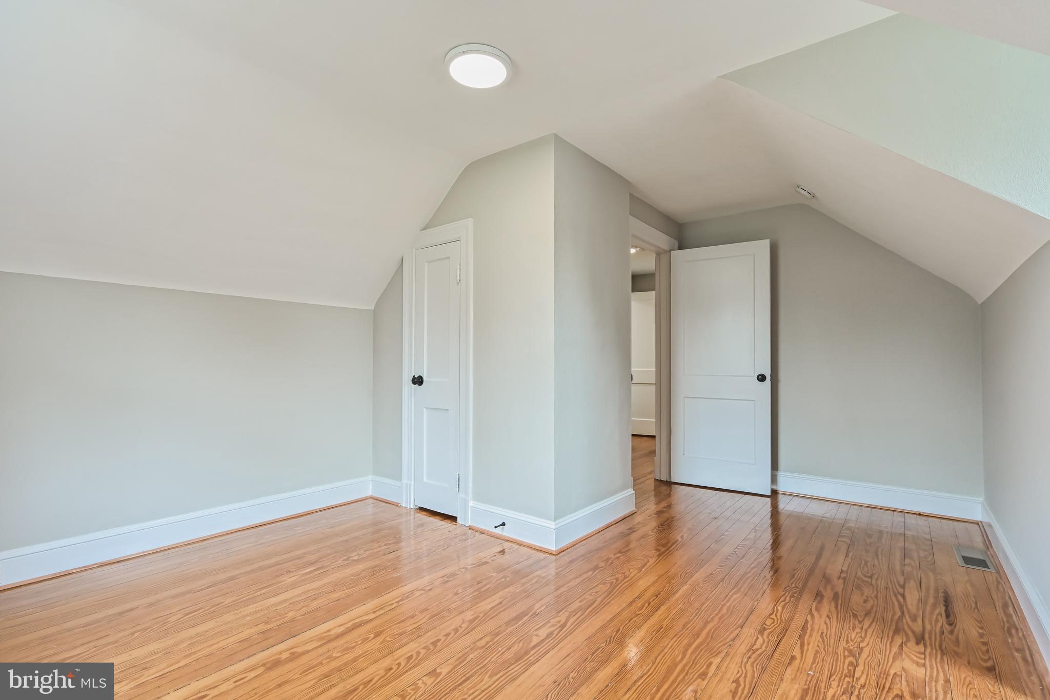 HOMEWOOD - Residential