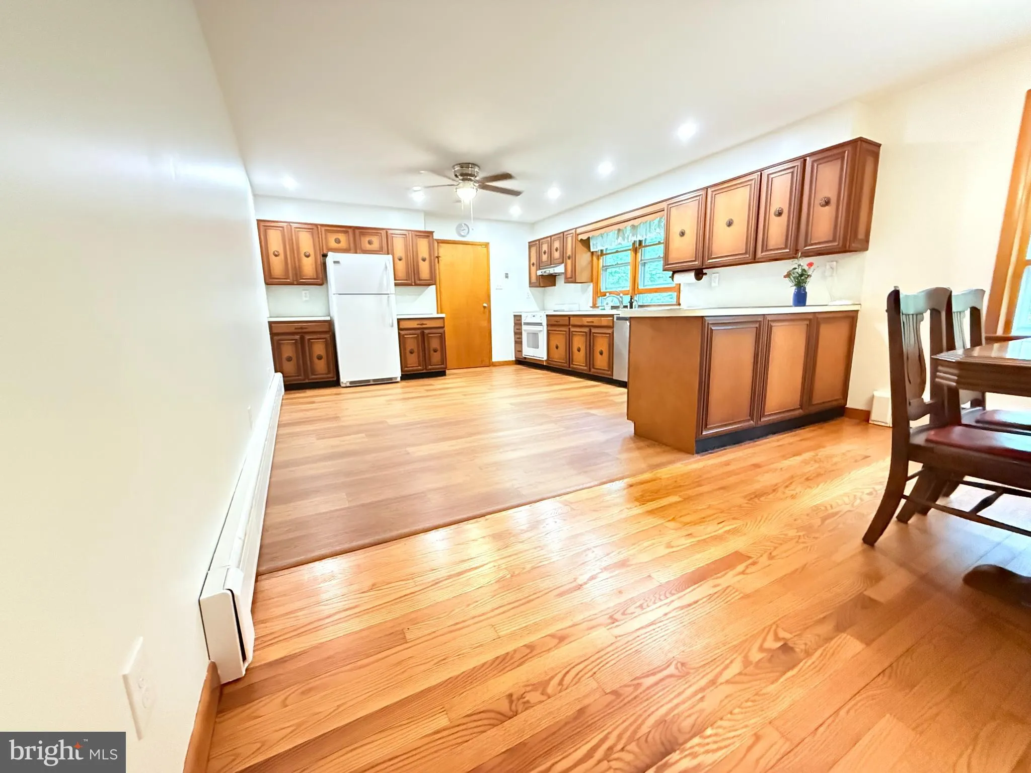 Additional image 32 of 2392 E Avenue, Levittown, PA 19056
