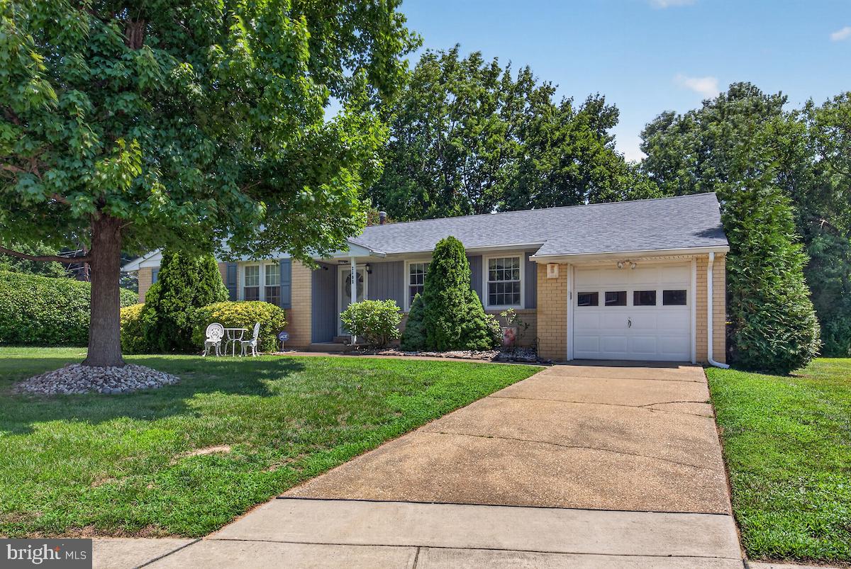 2605 BELAIRE DRIVE
