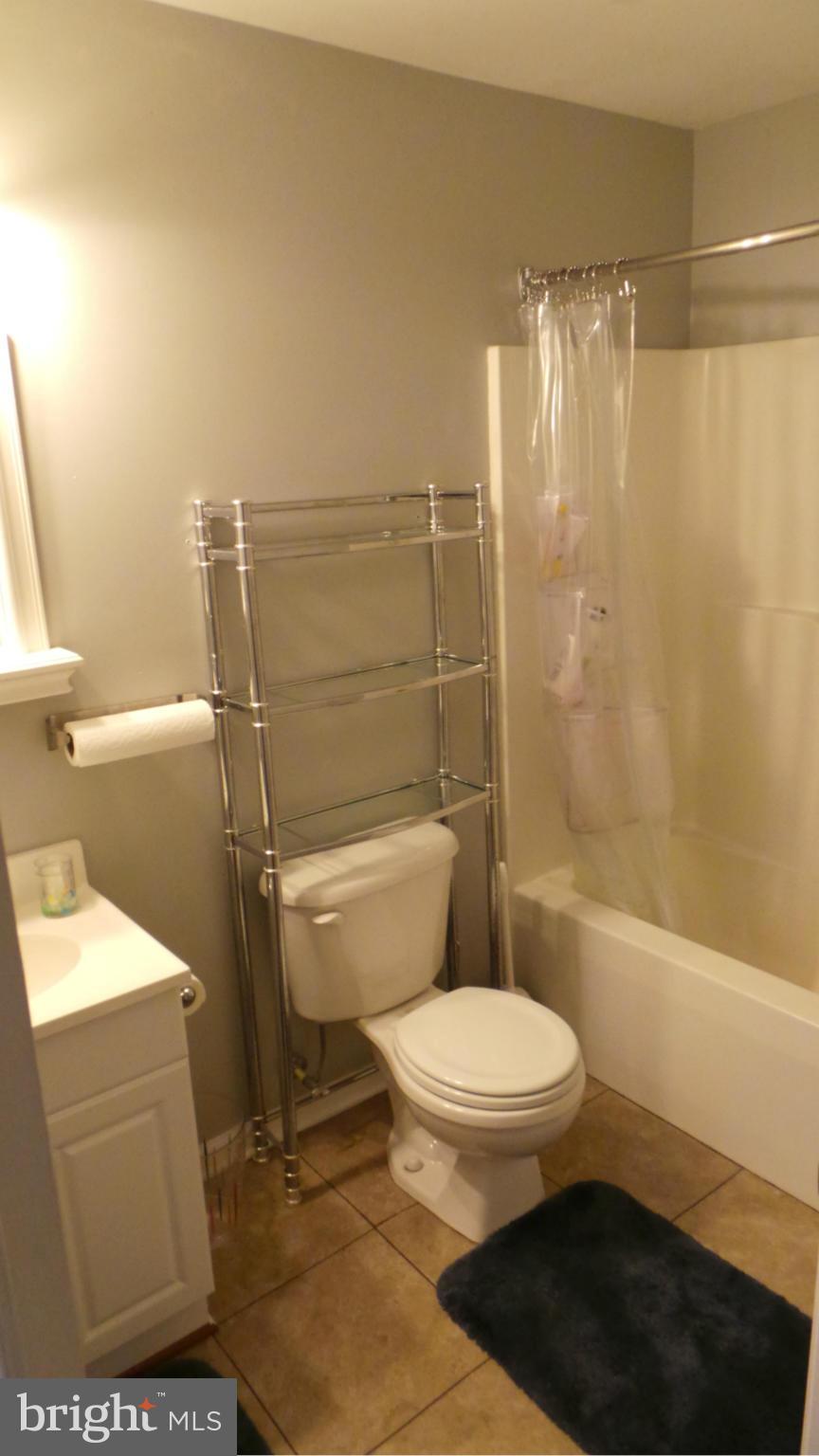 LAKE WILDERNESS - Residential