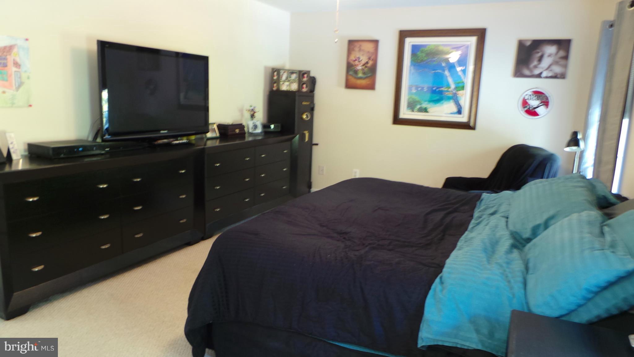 LAKE WILDERNESS - Residential