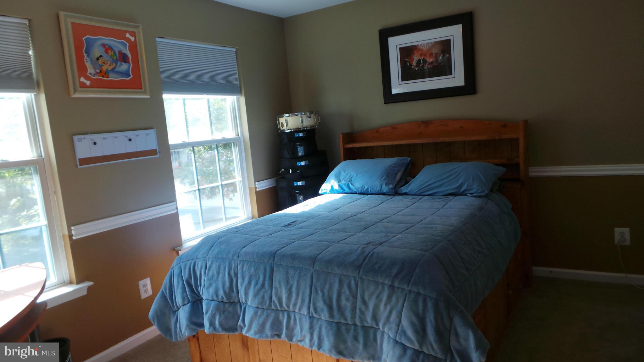 LAKE WILDERNESS - Residential