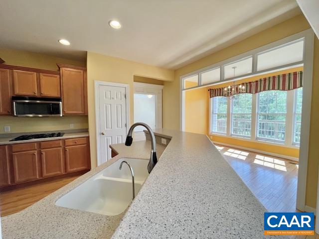 WILLOW CREEK - Residential