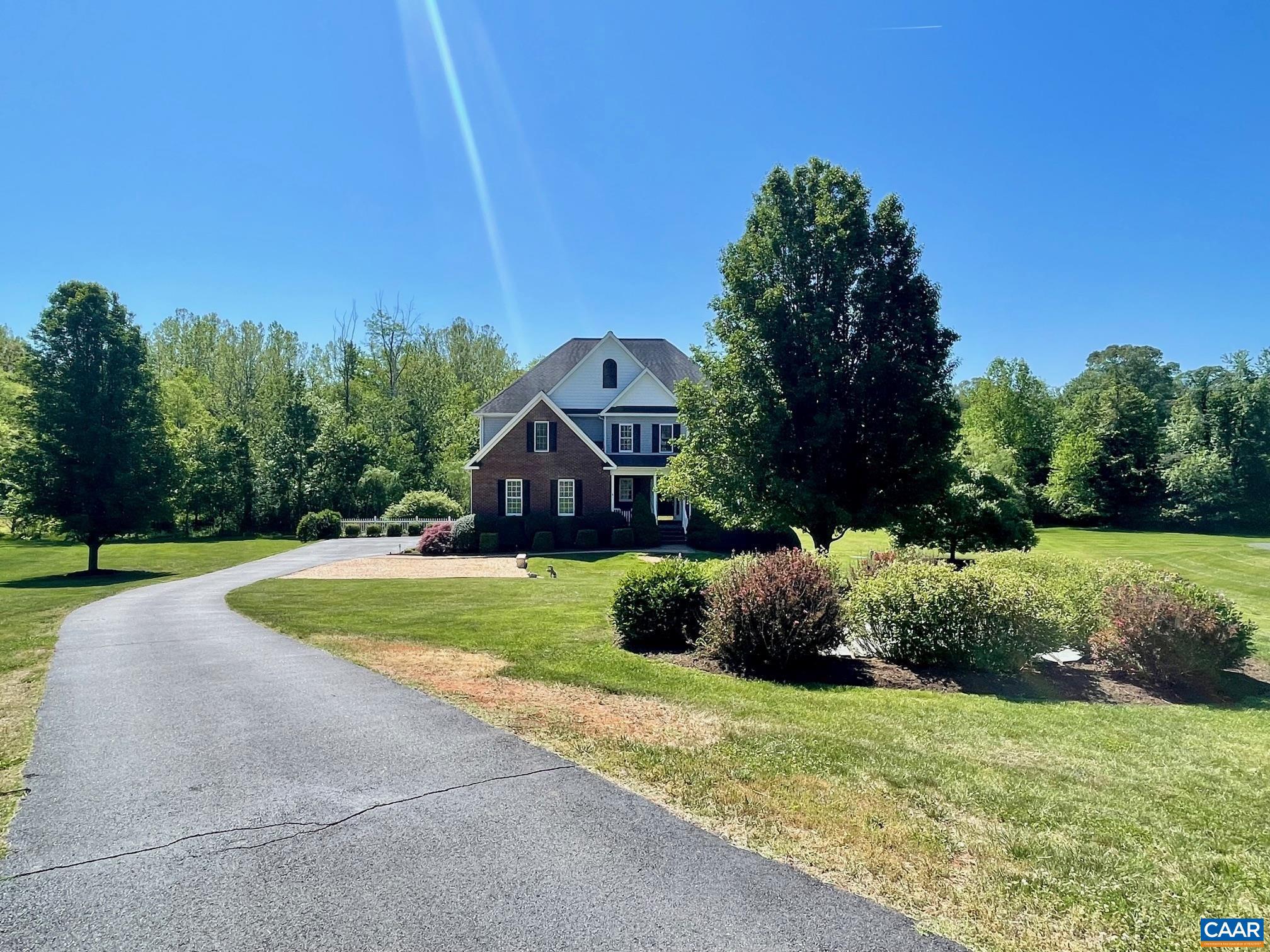 WILLOW CREEK - Residential