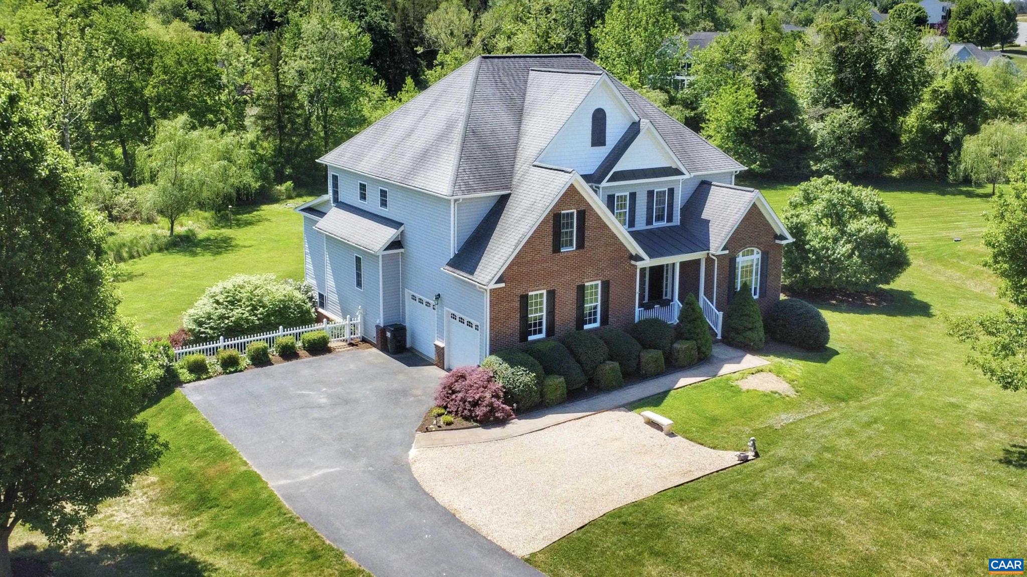 WILLOW CREEK - Residential