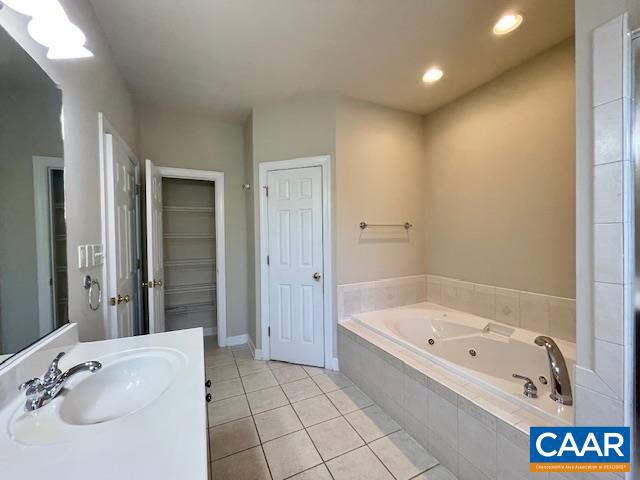 WILLOW CREEK - Residential