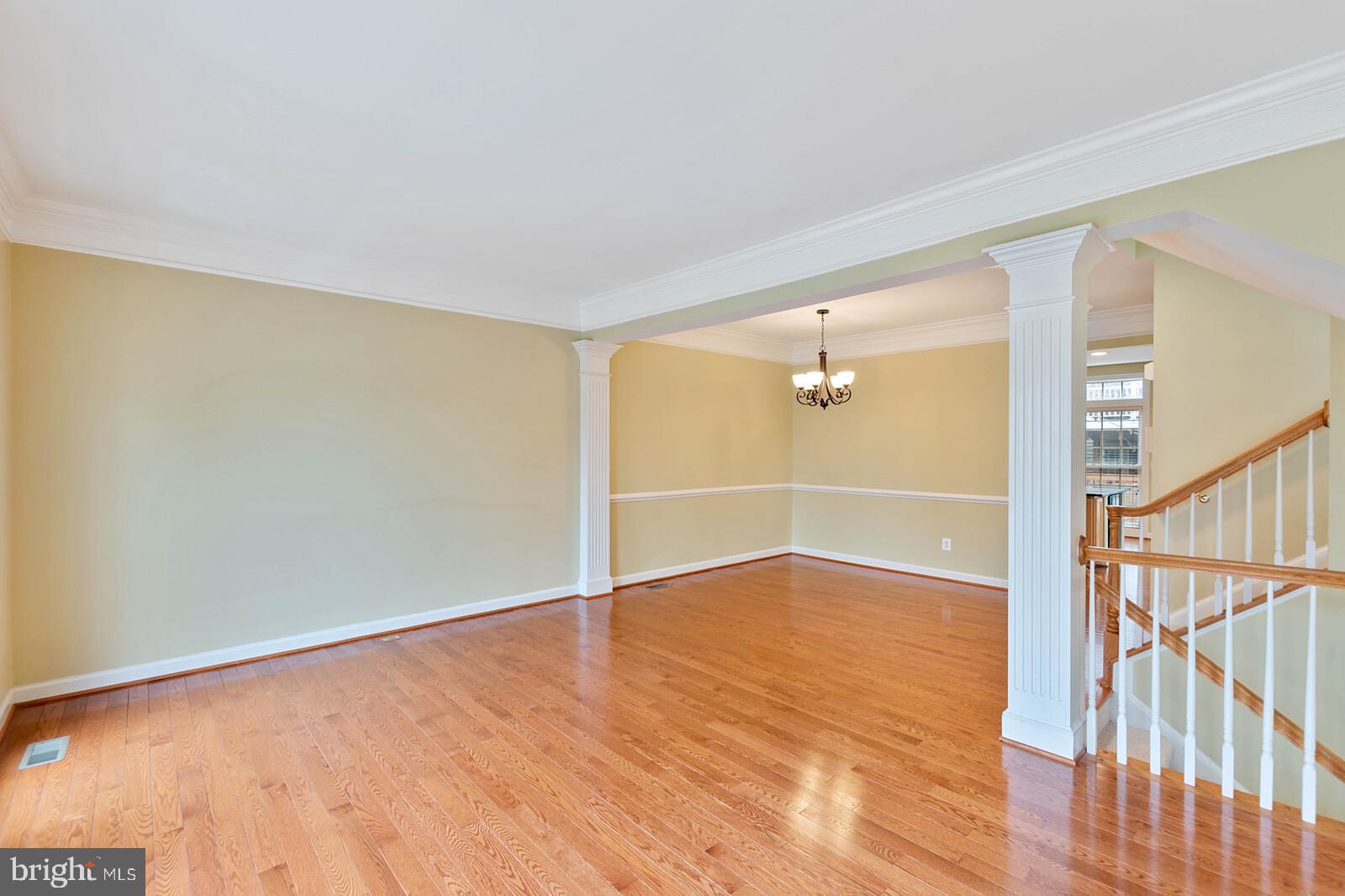 LAUREL CREST - Residential