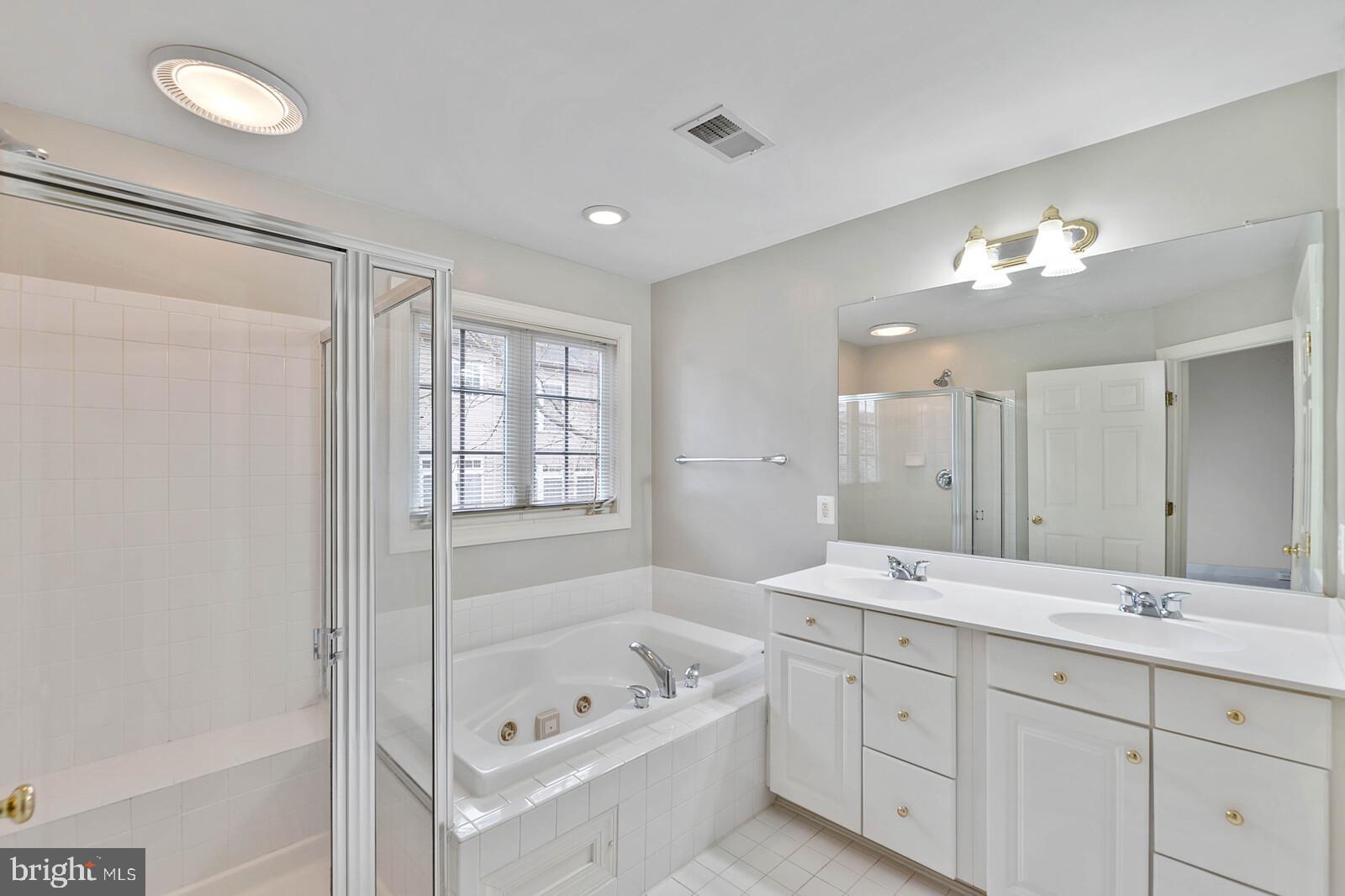 LAUREL CREST - Residential