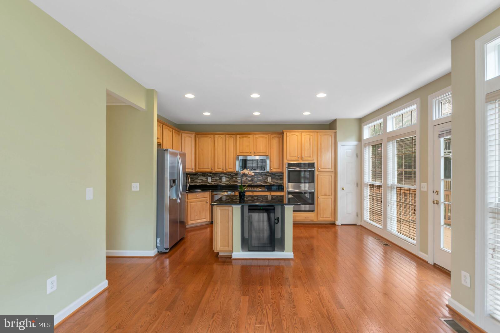 LAUREL CREST - Residential