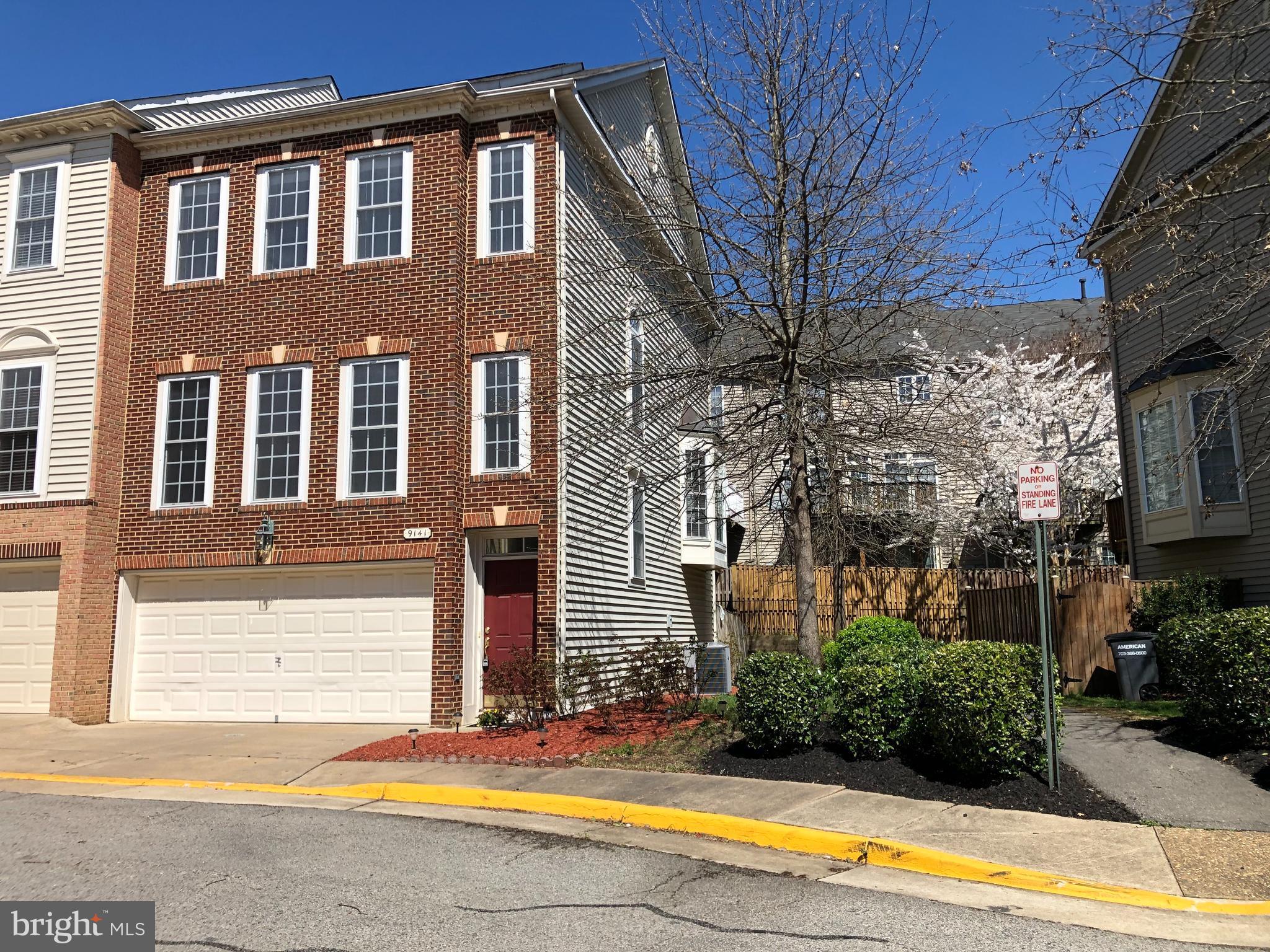 LAUREL CREST - Residential