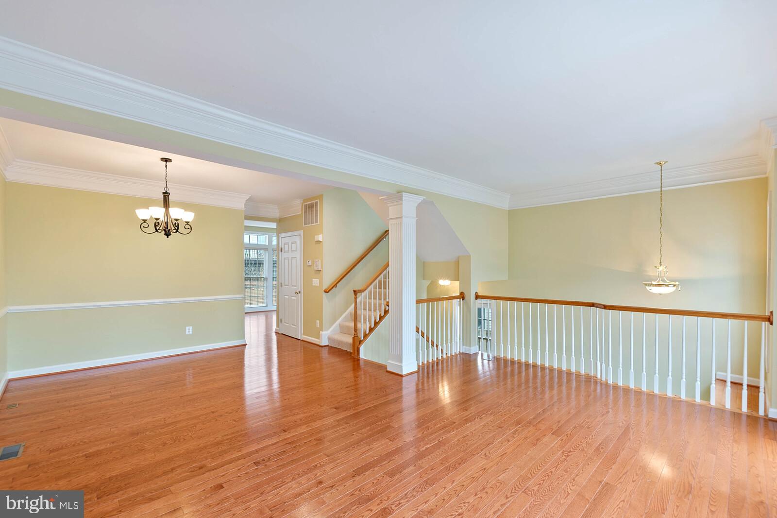 LAUREL CREST - Residential