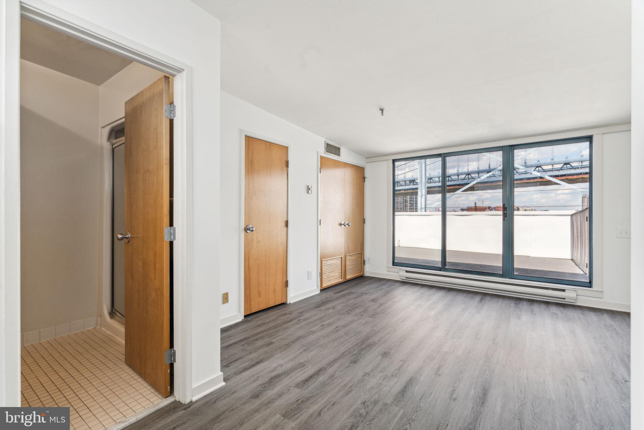 PENN'S LANDING - Residential