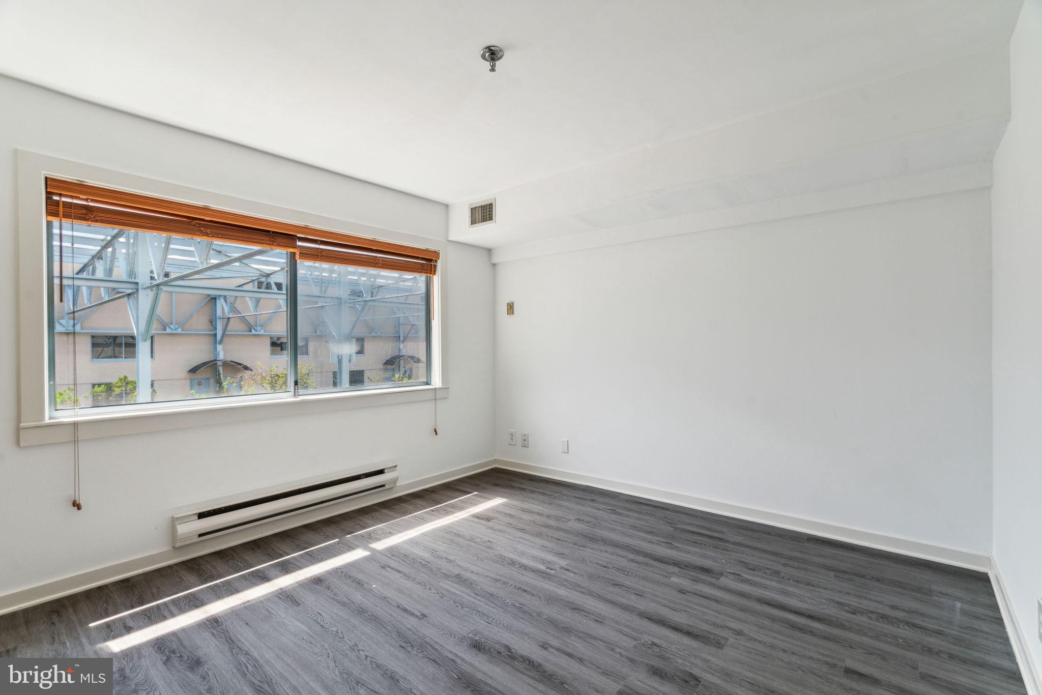 PENN'S LANDING - Residential