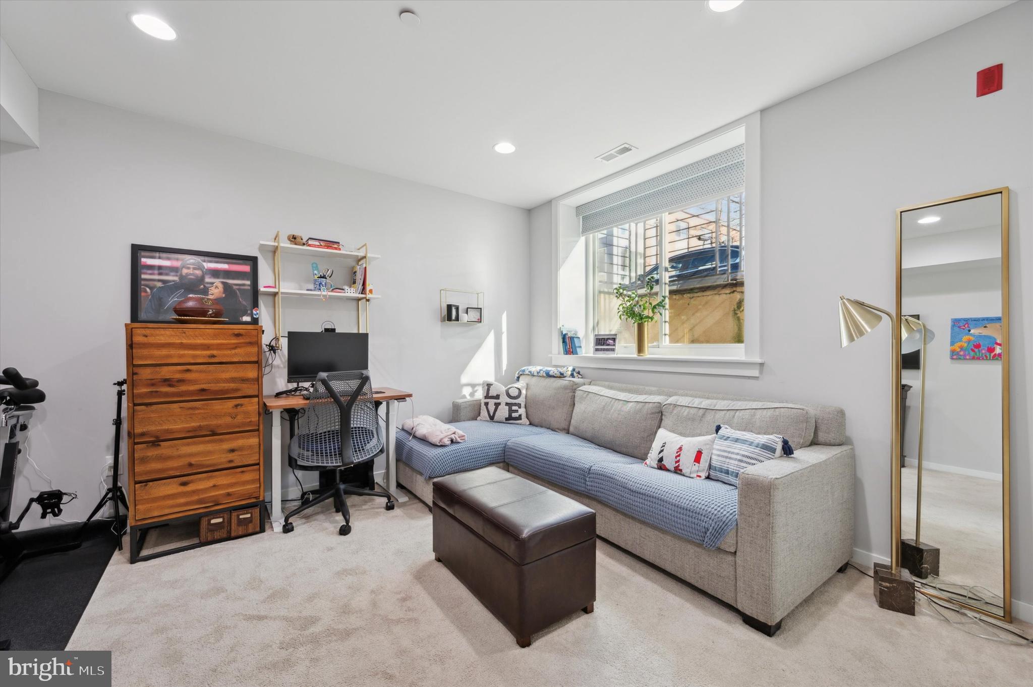 FAIRMOUNT - Residential