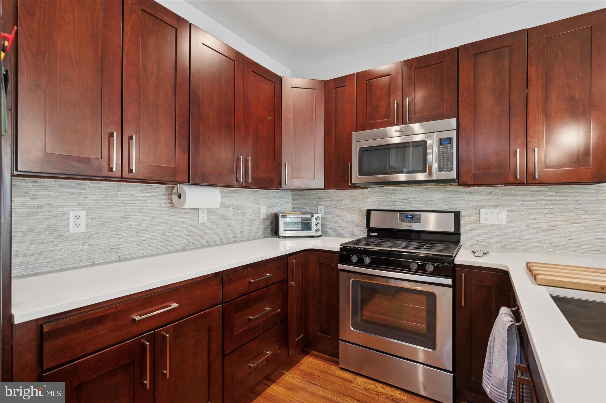 FAIRMOUNT - Residential