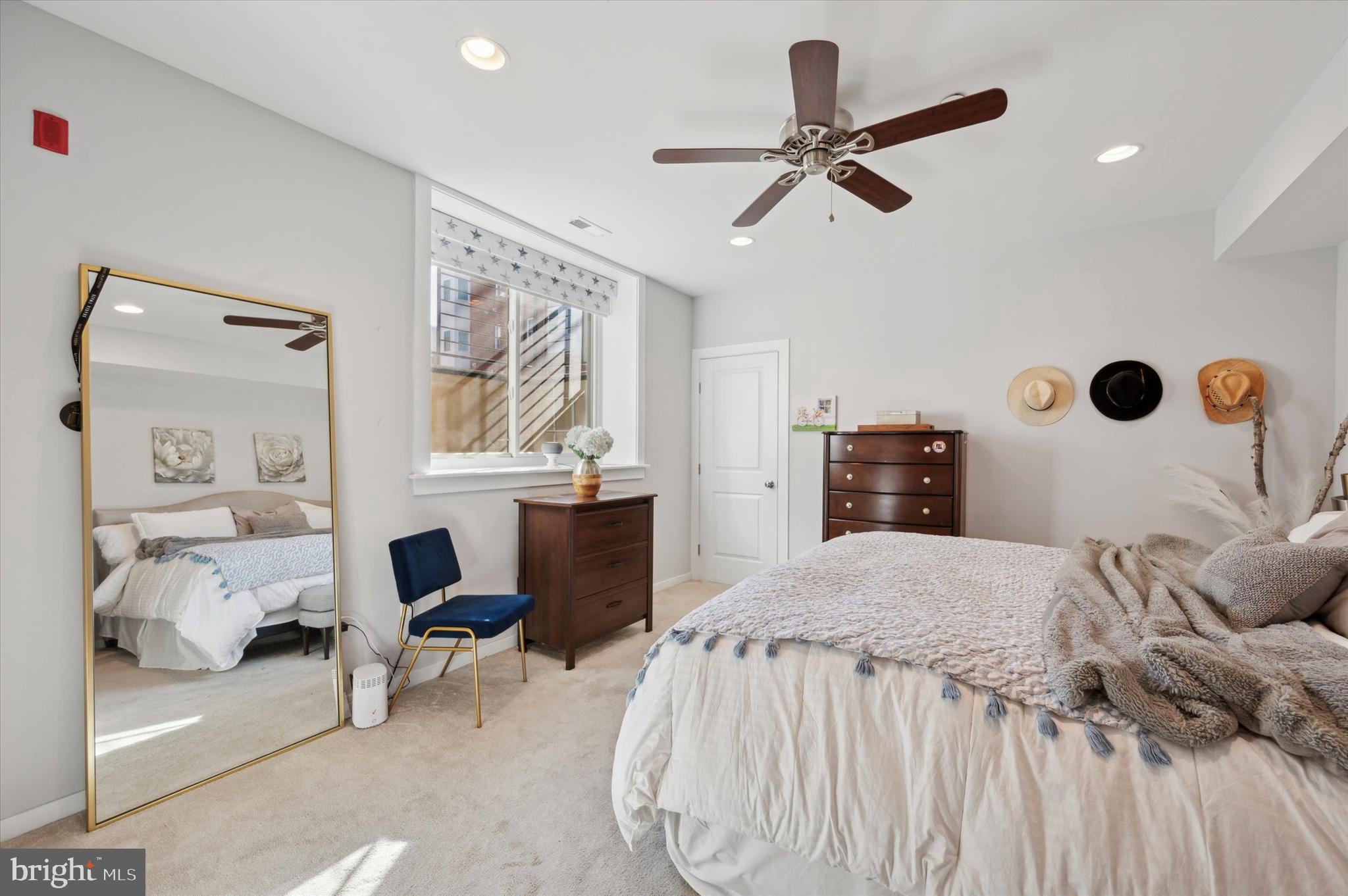 FAIRMOUNT - Residential