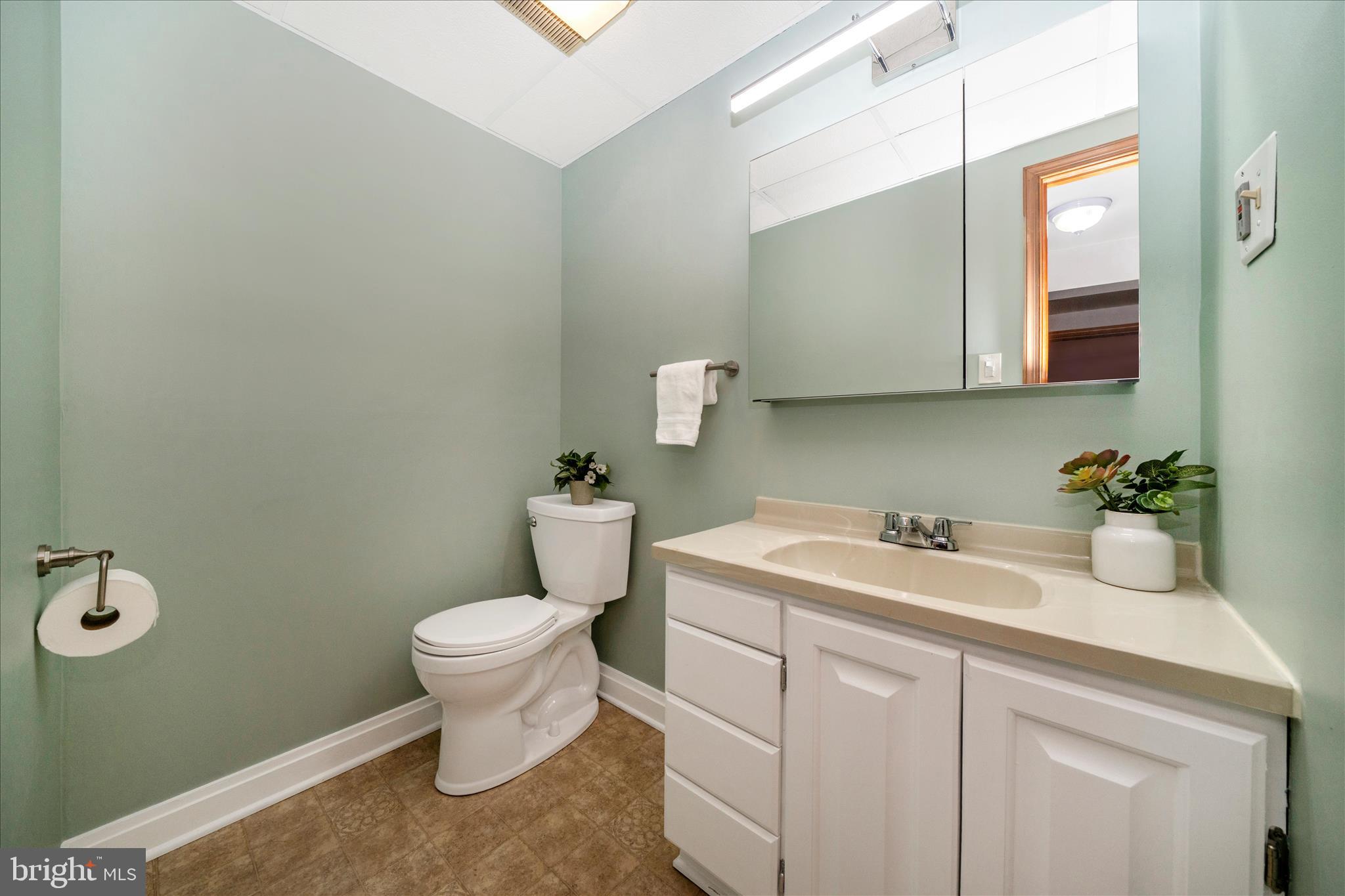 LEISHEAR VILLAGE - Residential