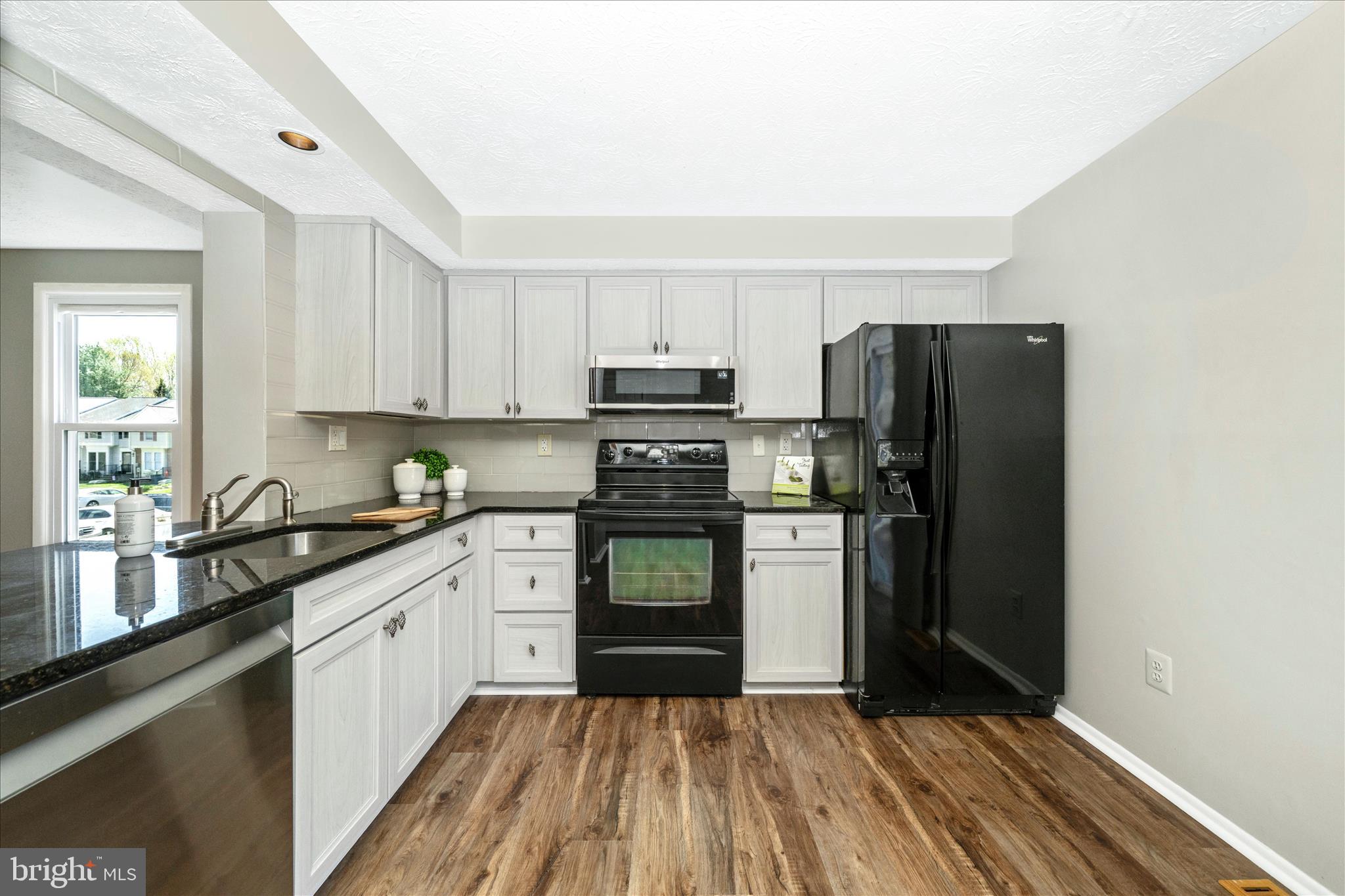 LEISHEAR VILLAGE - Residential