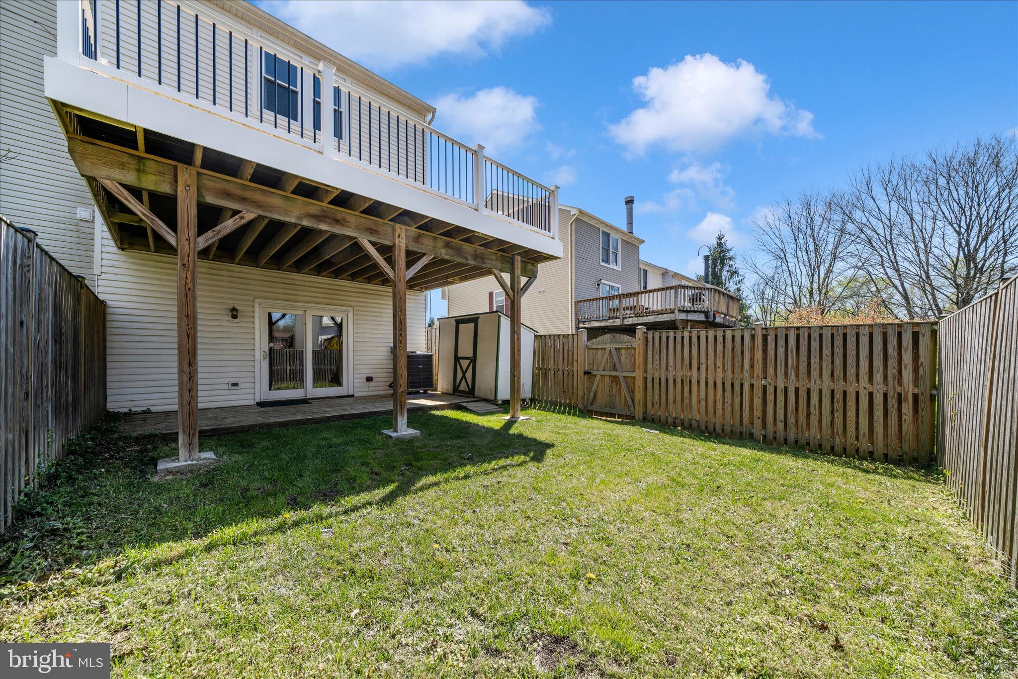 LEISHEAR VILLAGE - Residential