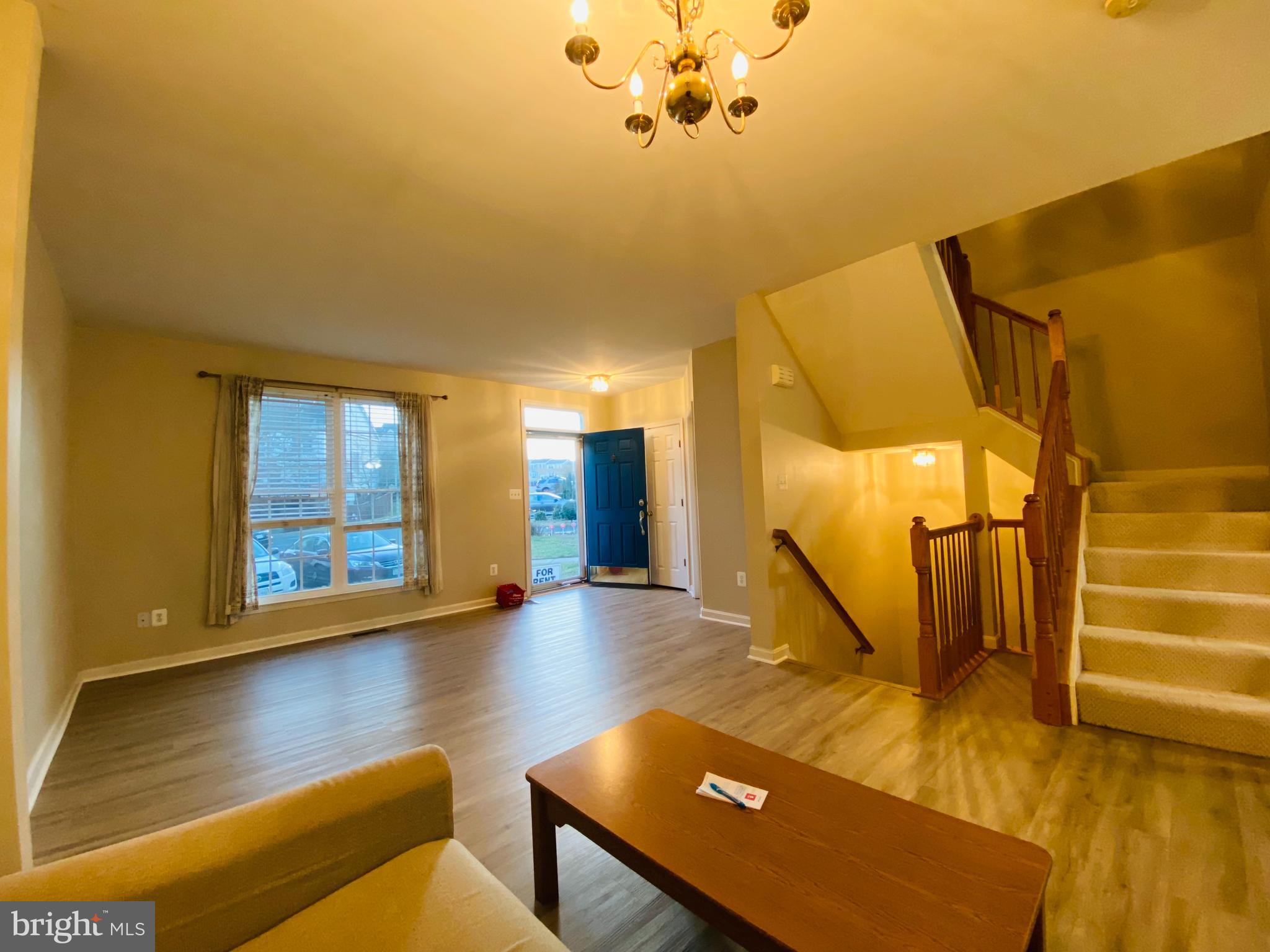 WORTHINGTON WOODS - Residential Lease