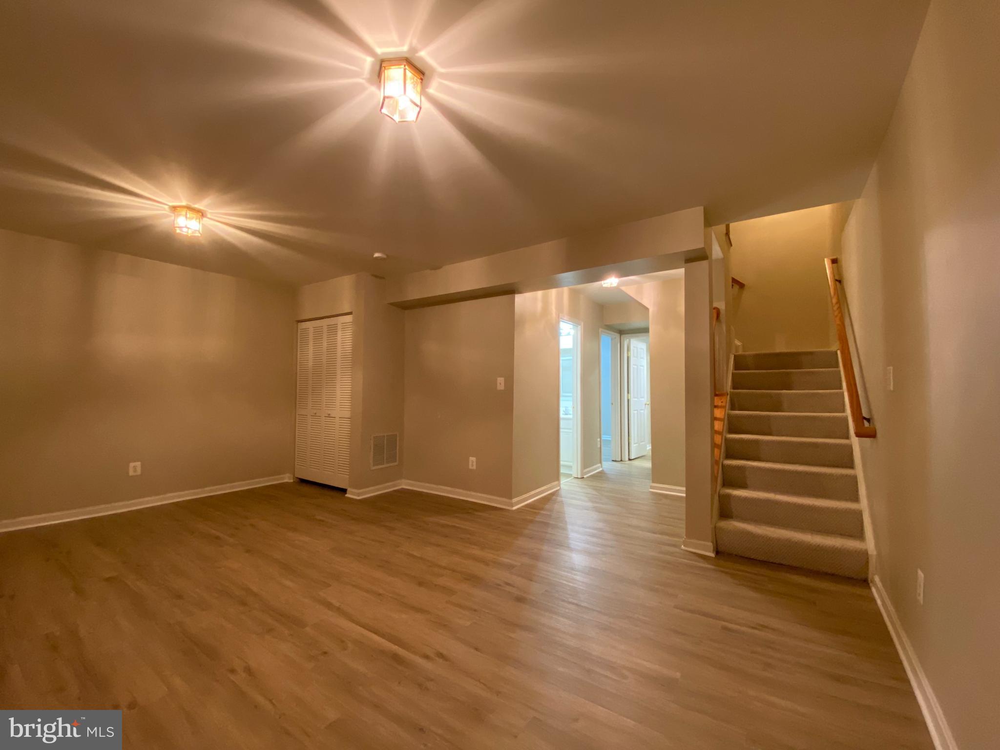 WORTHINGTON WOODS - Residential Lease