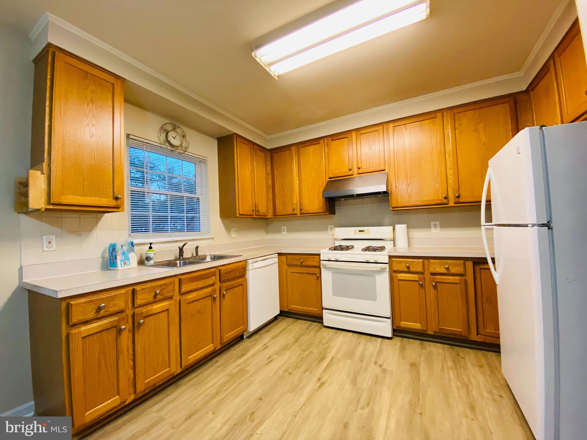 WORTHINGTON WOODS - Residential Lease