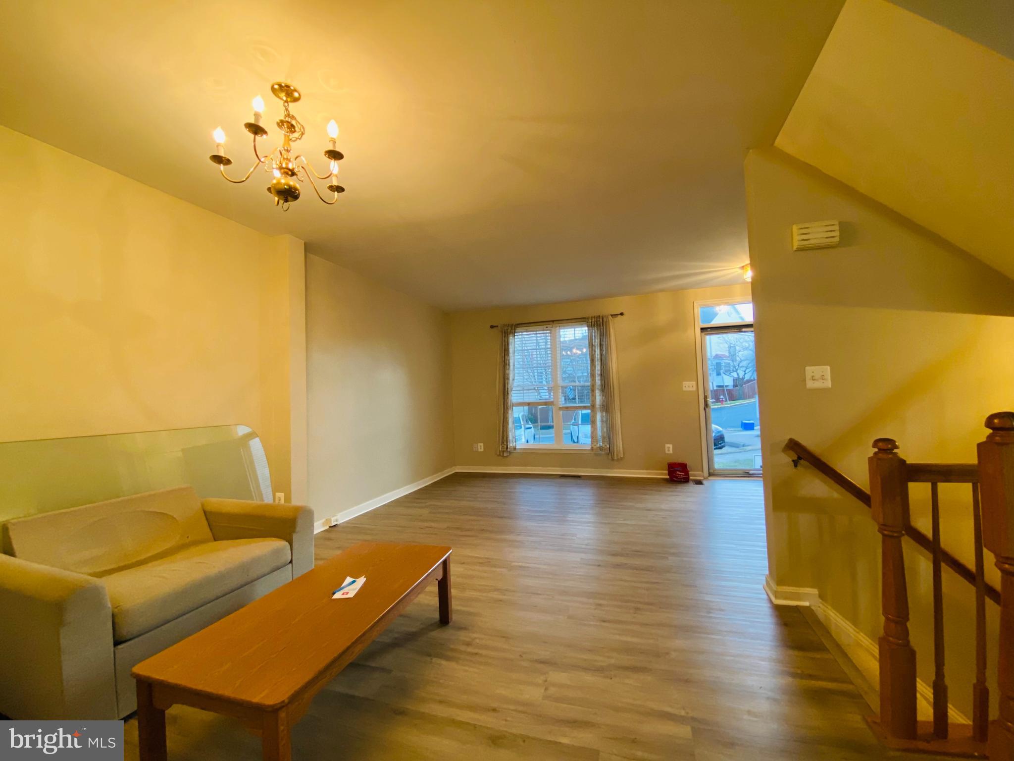 WORTHINGTON WOODS - Residential Lease