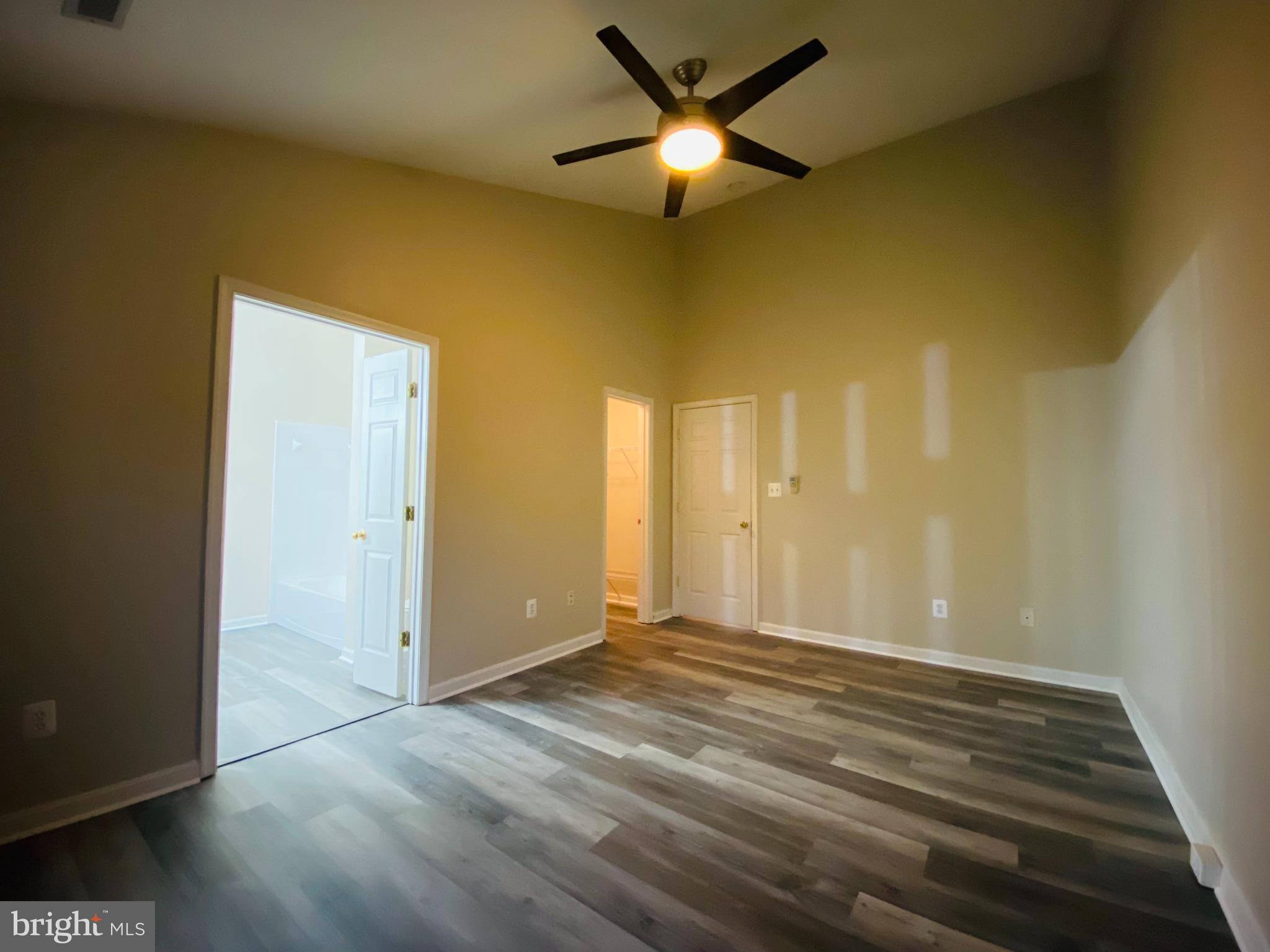 WORTHINGTON WOODS - Residential Lease