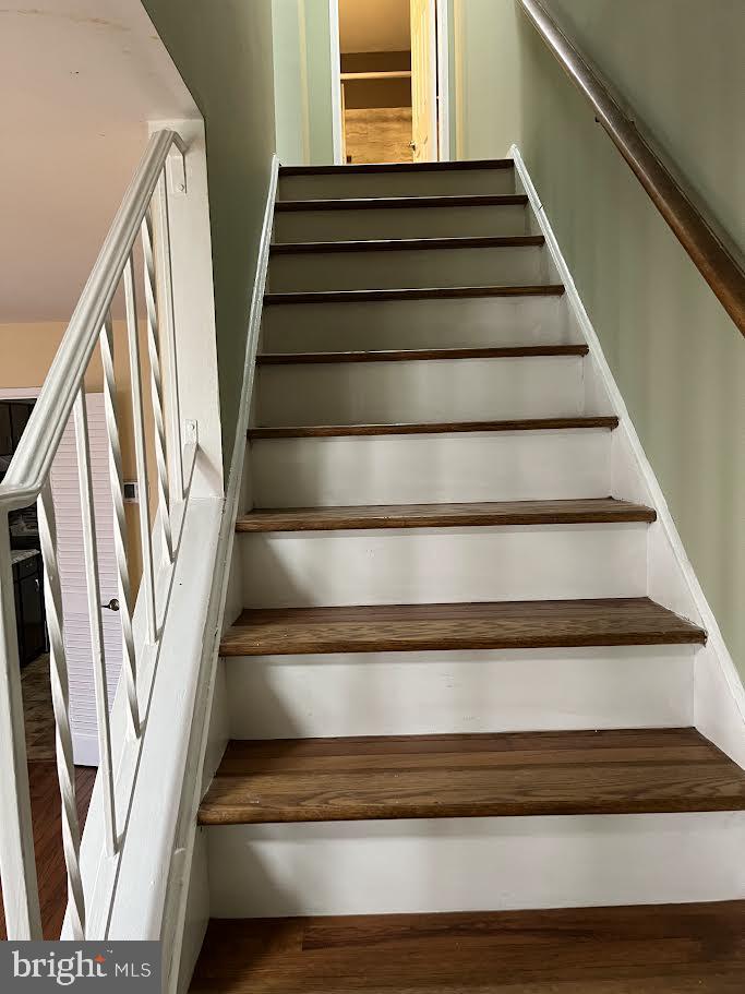 ESSEX PLACE - Residential