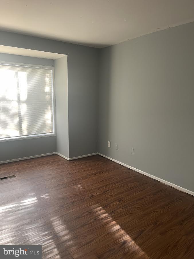 ESSEX PLACE - Residential