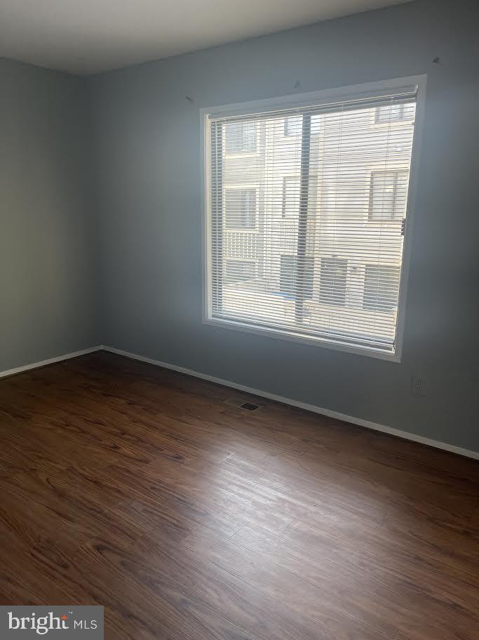 ESSEX PLACE - Residential